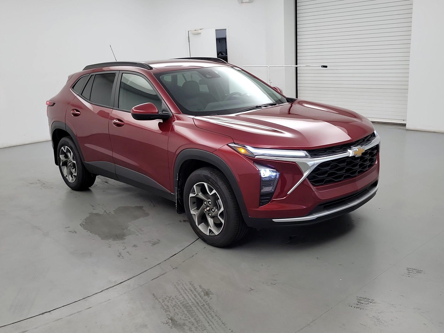 Thumbnail: 2025 Chevrolet Trax - 1