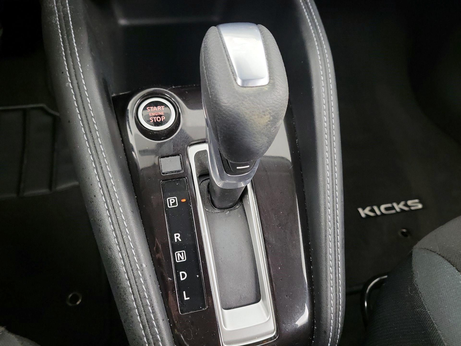 Thumbnail: 2020 Nissan Kicks - 14