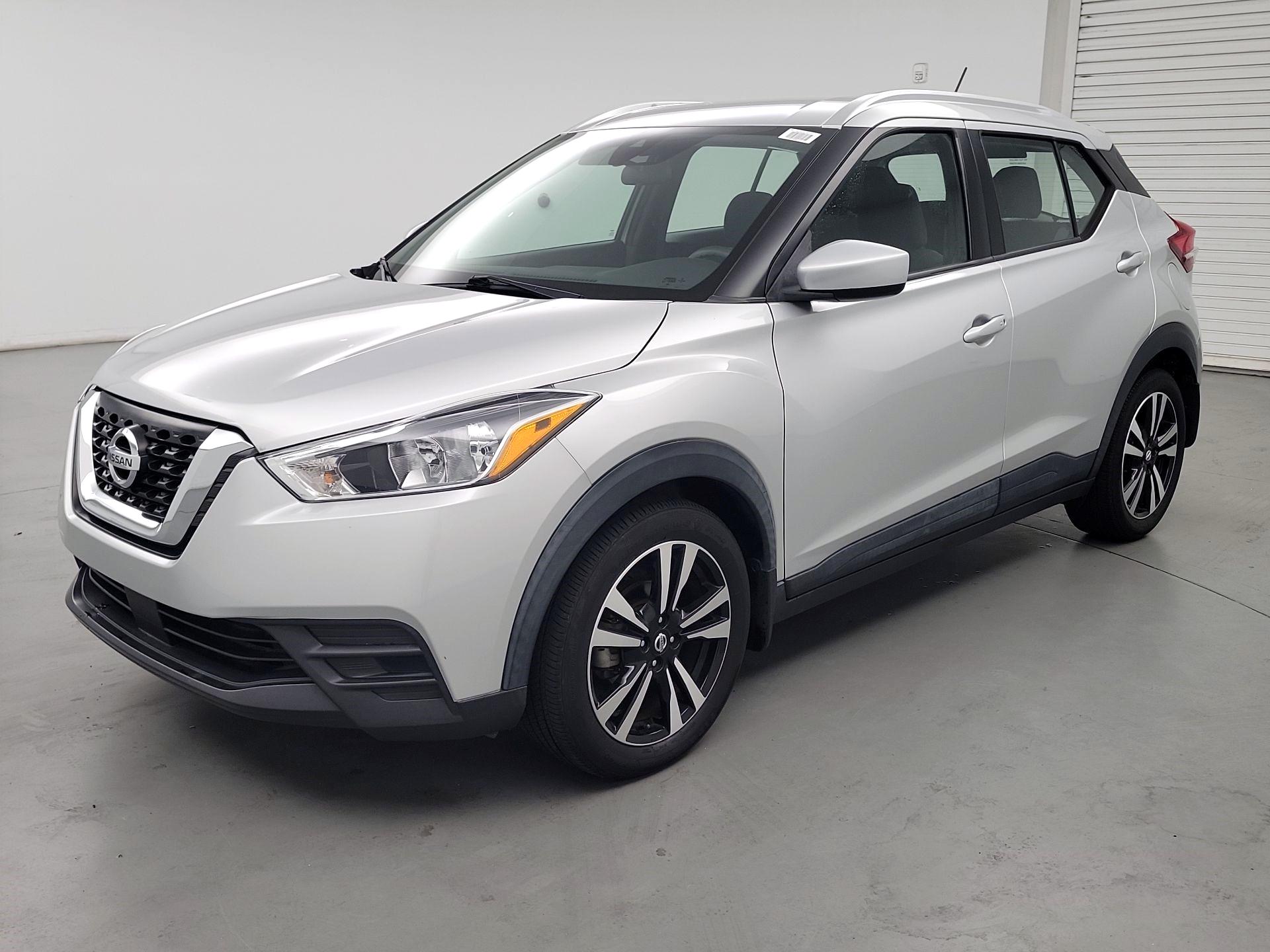 Thumbnail: 2020 Nissan Kicks - 3
