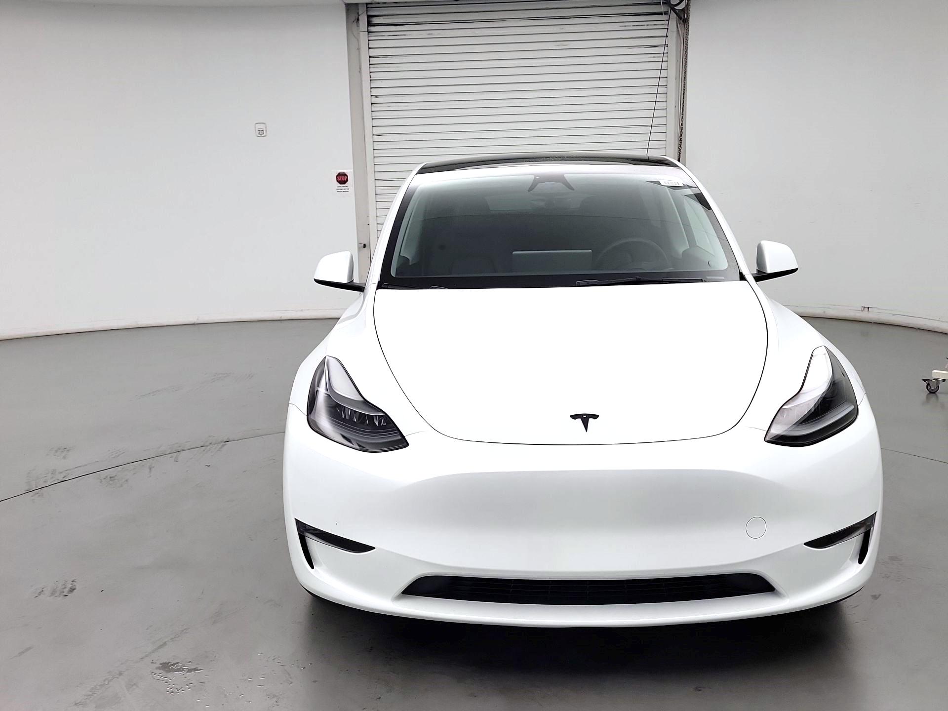 Thumbnail: 2023 Tesla Model Y - 2