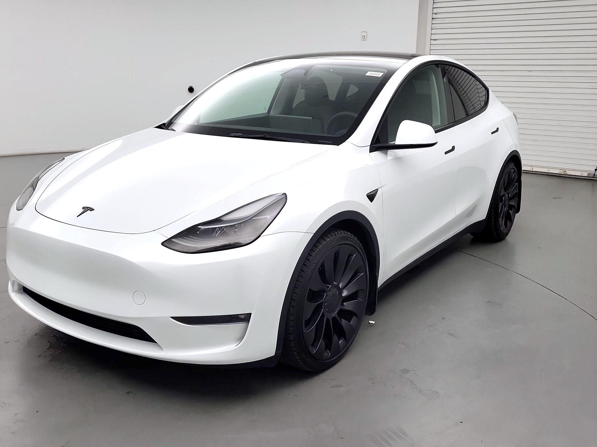 Thumbnail: 2023 Tesla Model Y - 3