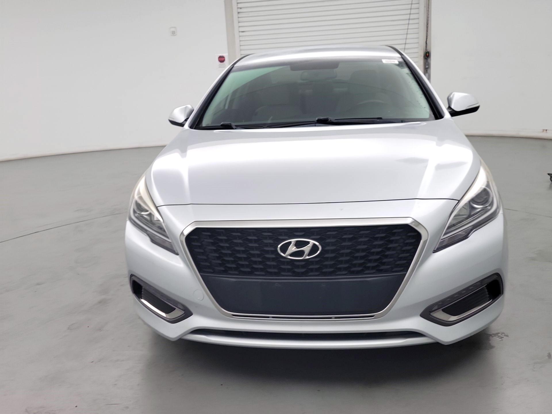 Thumbnail: 2017 Hyundai Sonata - 2