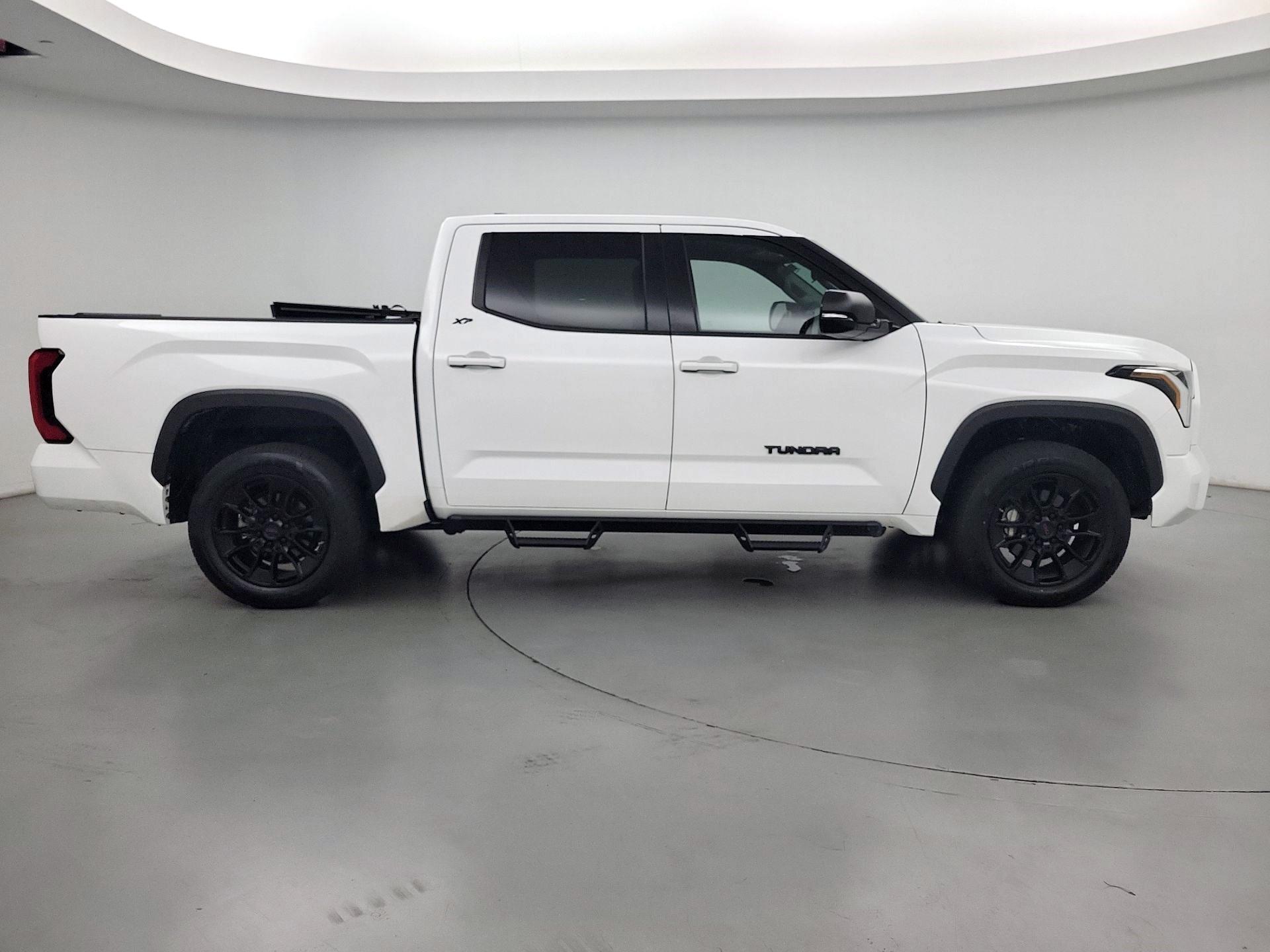 Thumbnail: 2022 Toyota Tundra - 4