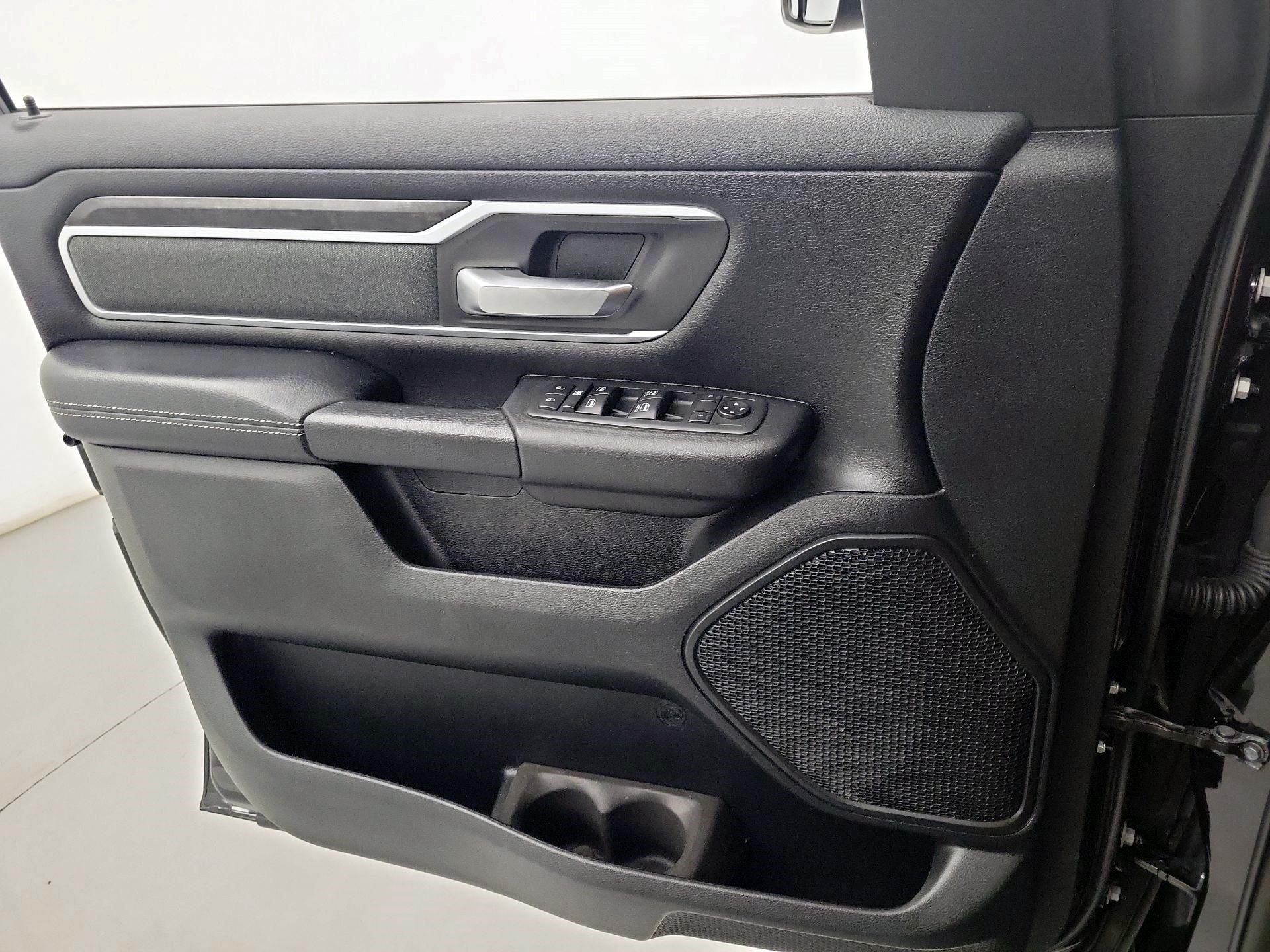 Thumbnail: 2020 RAM 1500 - 10
