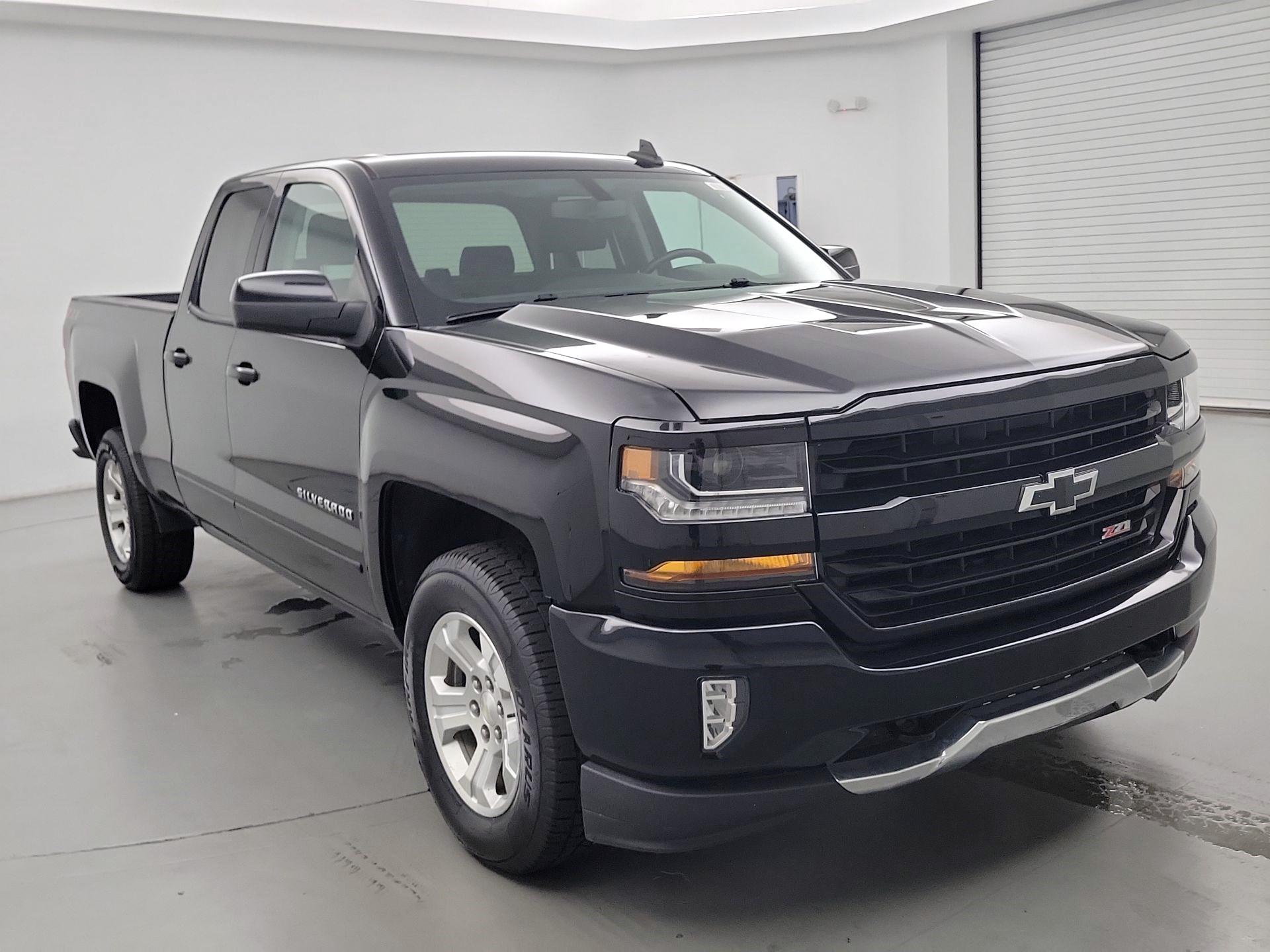 Thumbnail: 2018 Chevrolet Silverado 1500 - 1