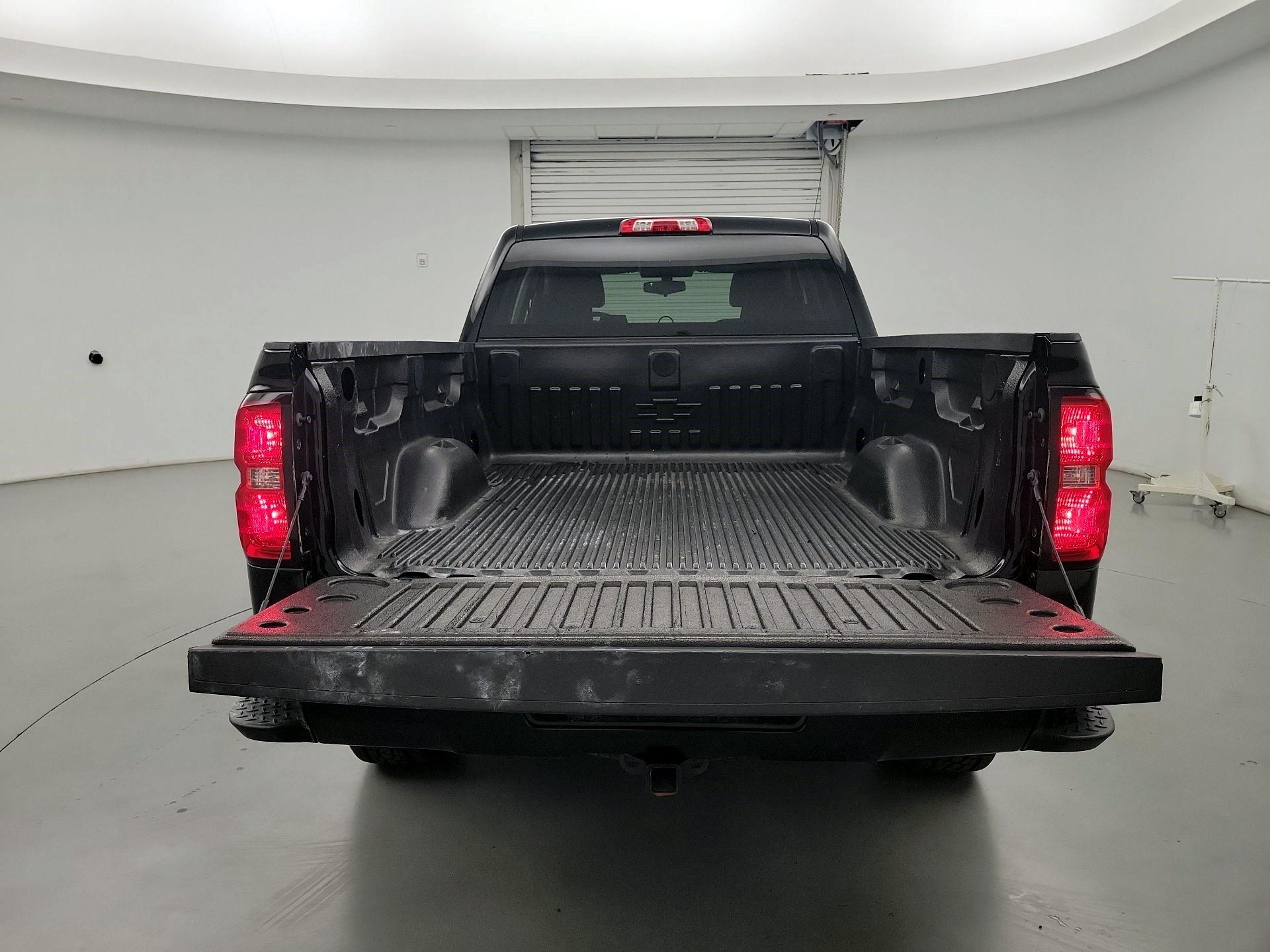 Thumbnail: 2018 Chevrolet Silverado 1500 - 18
