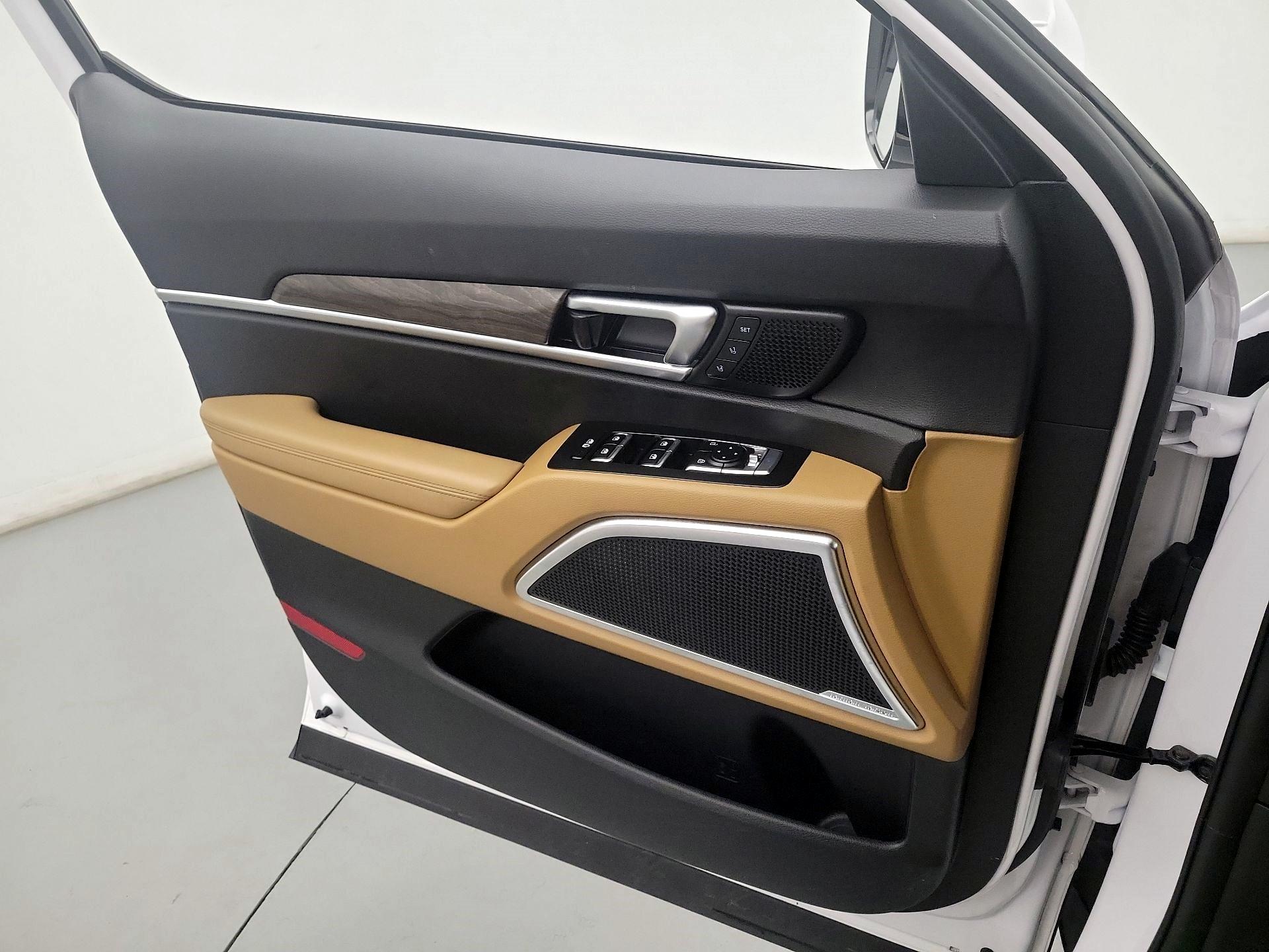 Thumbnail: 2022 Kia Telluride - 10