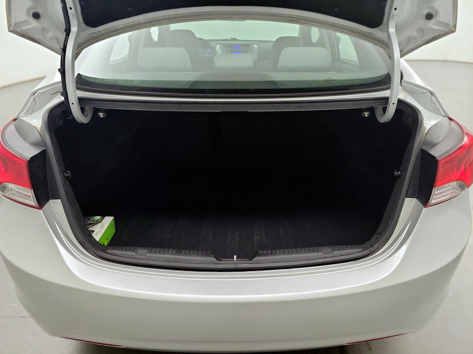 Thumbnail: 2013 Hyundai Elantra - 17