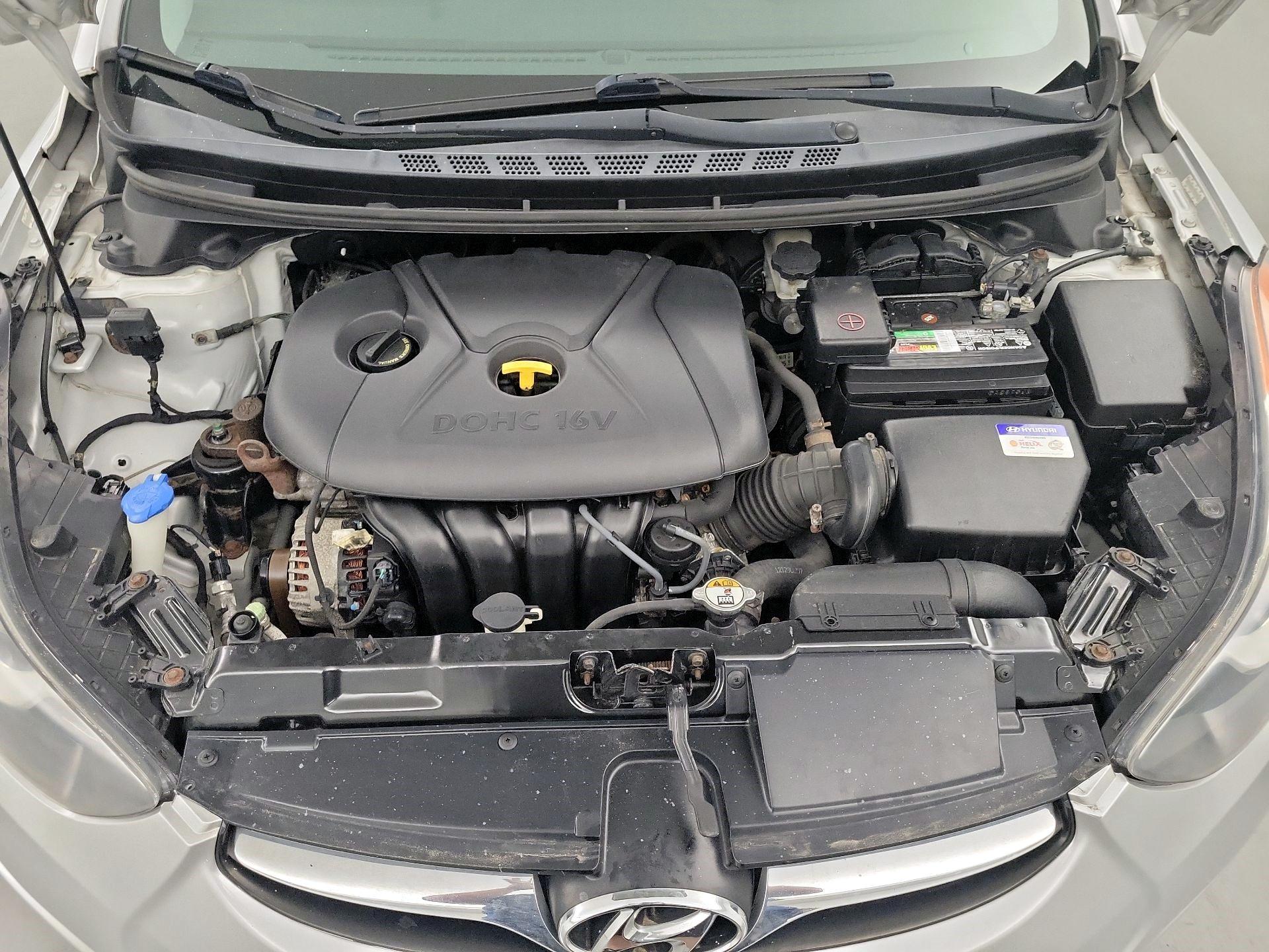 Thumbnail: 2013 Hyundai Elantra - 18