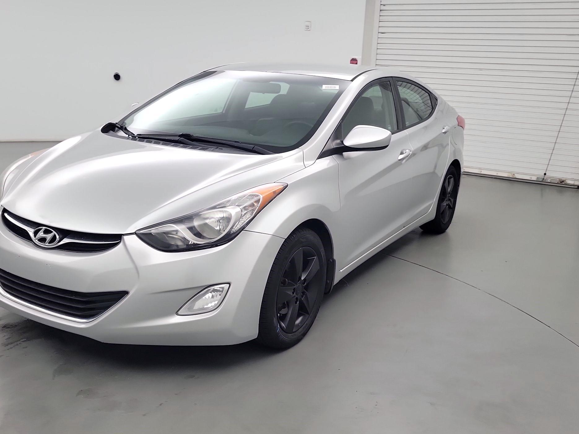 Thumbnail: 2013 Hyundai Elantra - 3