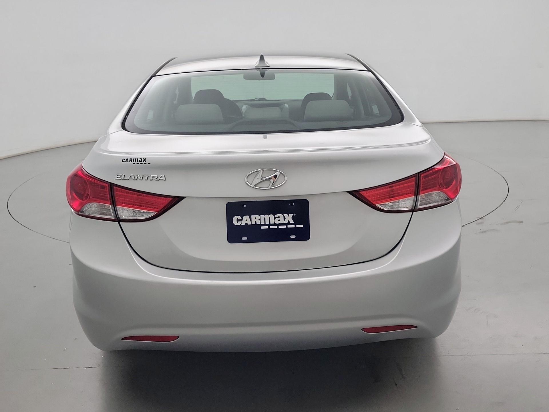 Thumbnail: 2013 Hyundai Elantra - 6