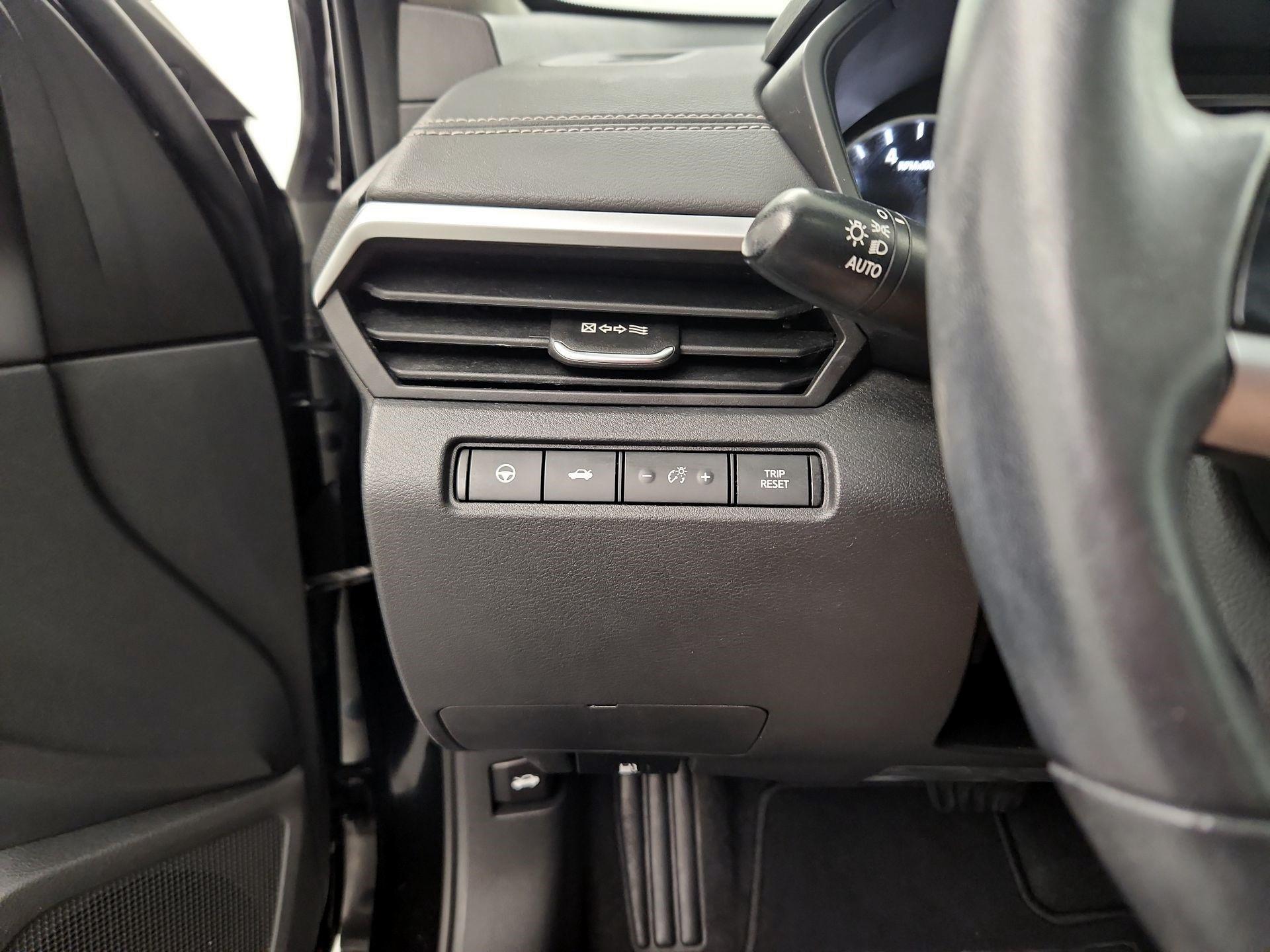 Thumbnail: 2021 Nissan Altima - 11