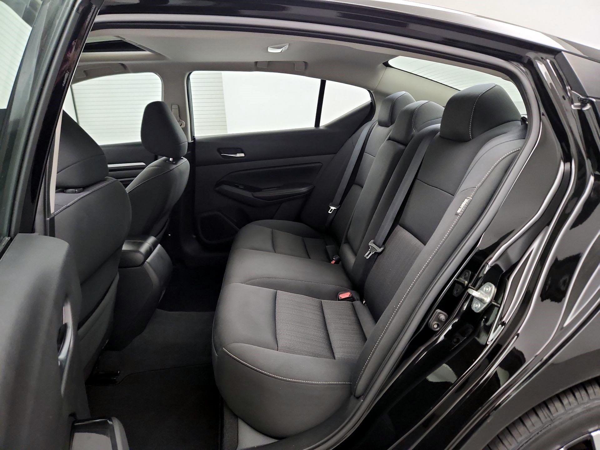 Thumbnail: 2021 Nissan Altima - 18