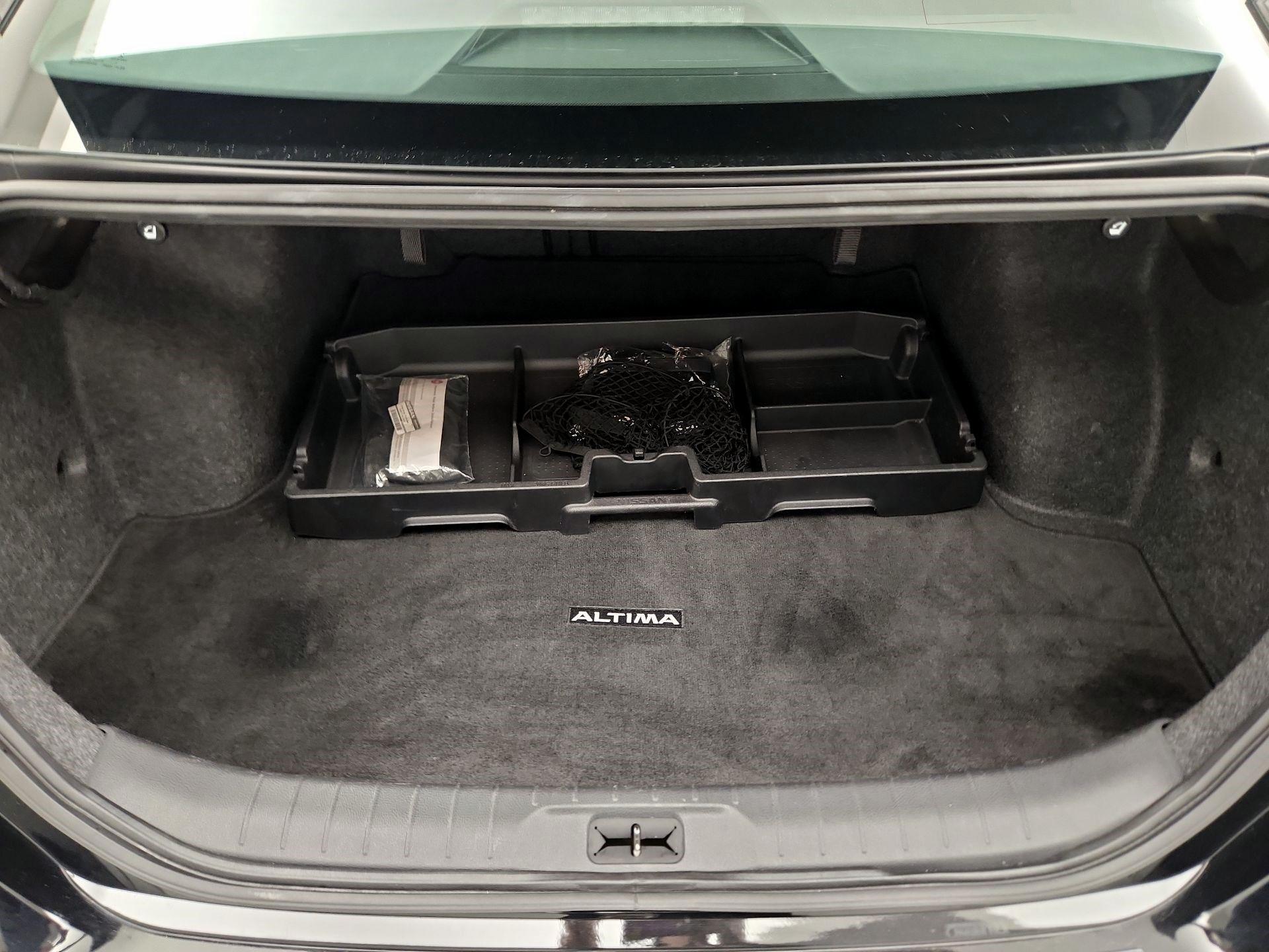 Thumbnail: 2021 Nissan Altima - 19