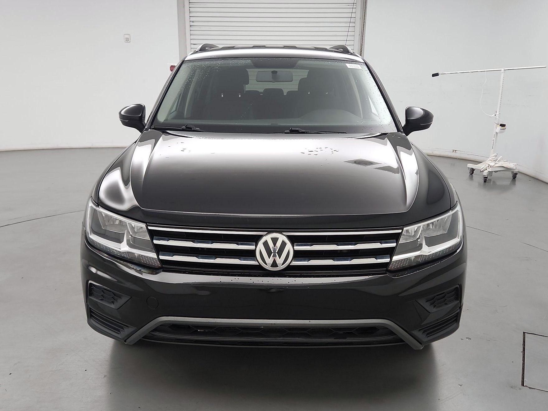 Thumbnail: 2020 Volkswagen Tiguan - 2