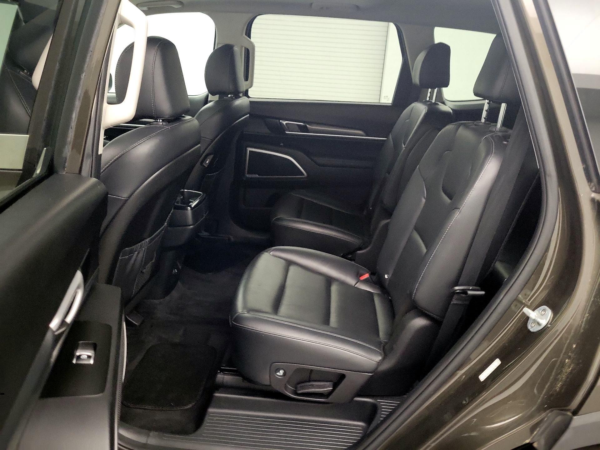 Thumbnail: 2020 Kia Telluride - 20