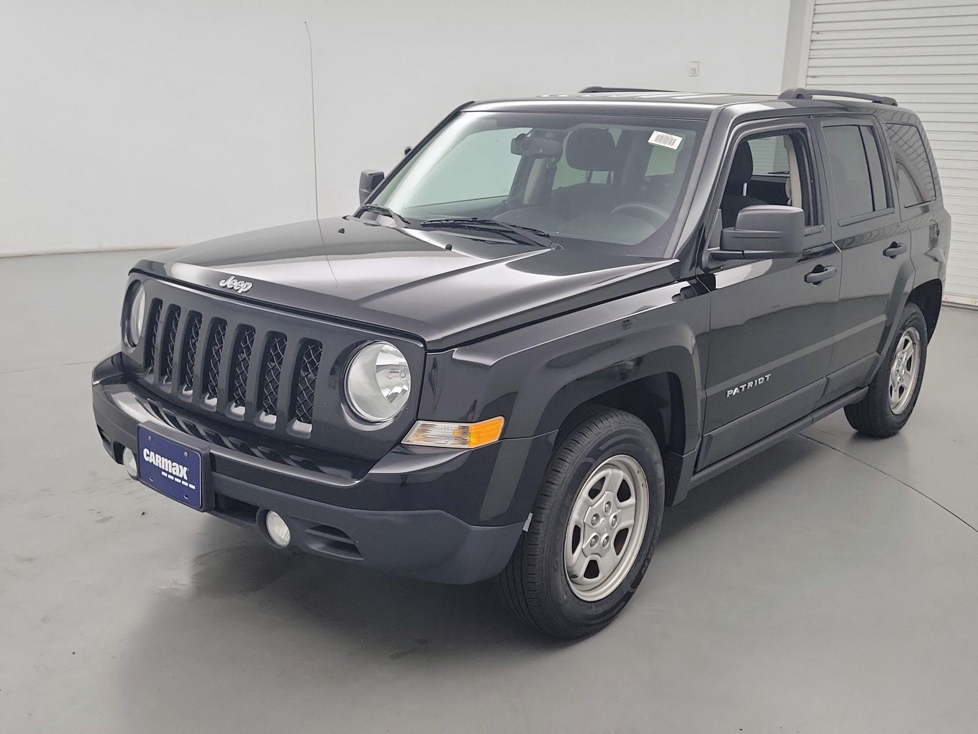 Thumbnail: 2016 Jeep Patriot - 3