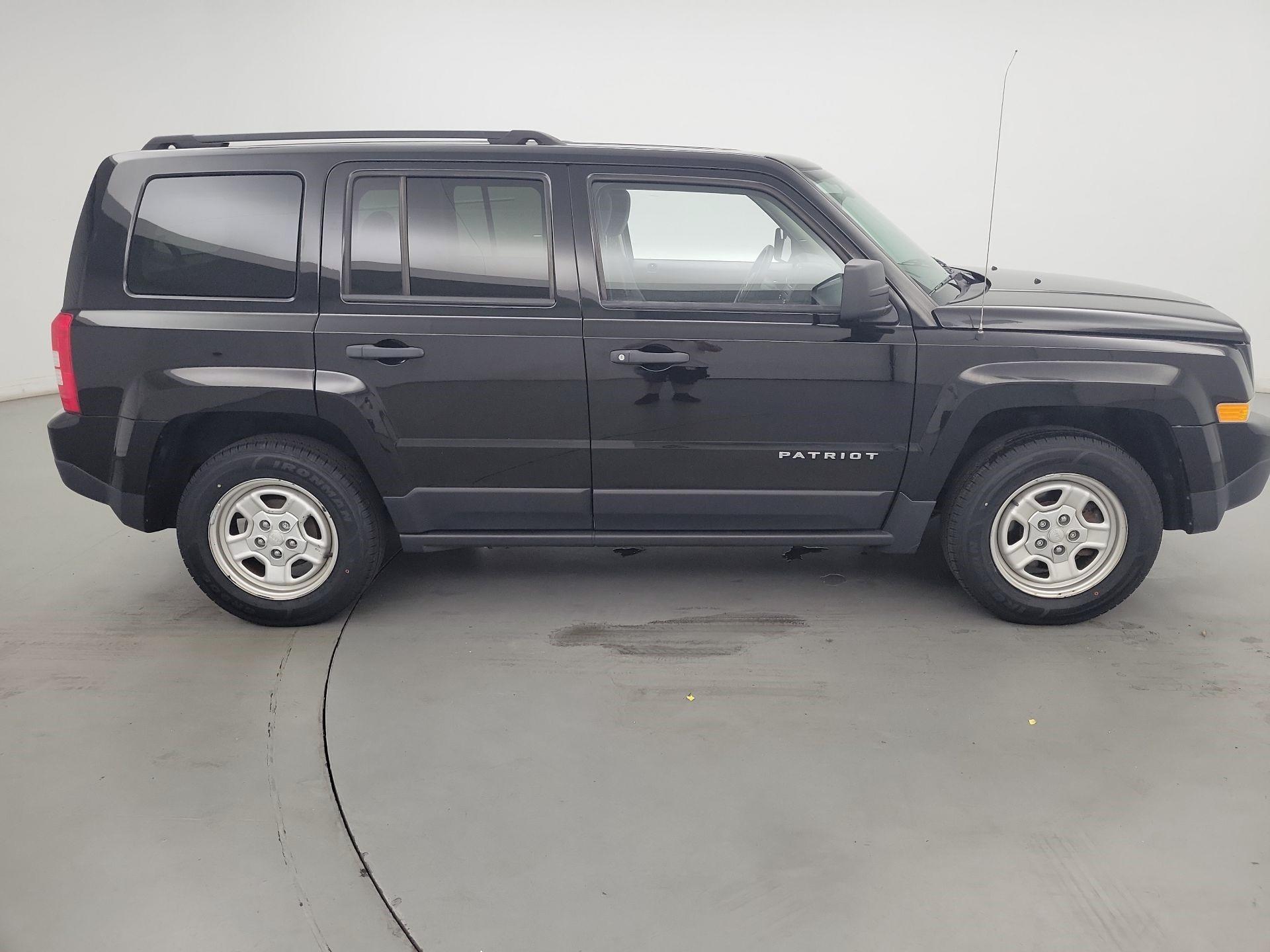 Thumbnail: 2016 Jeep Patriot - 4