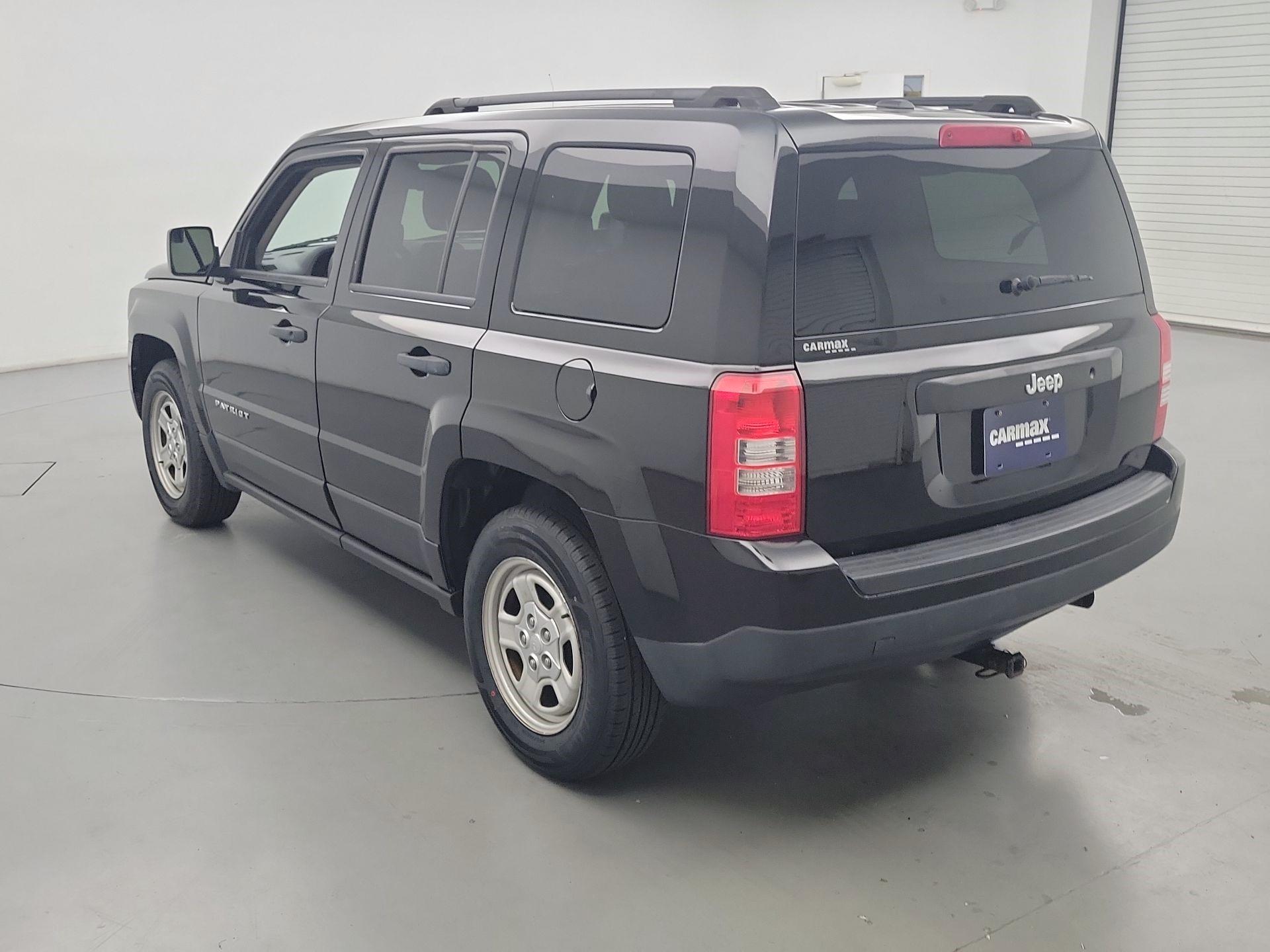 Thumbnail: 2016 Jeep Patriot - 7