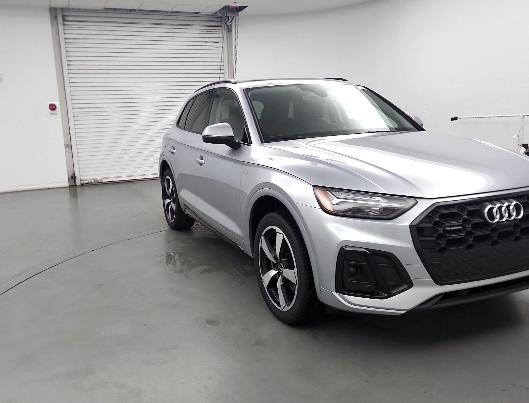 Thumbnail: 2022 Audi Q5 - 1