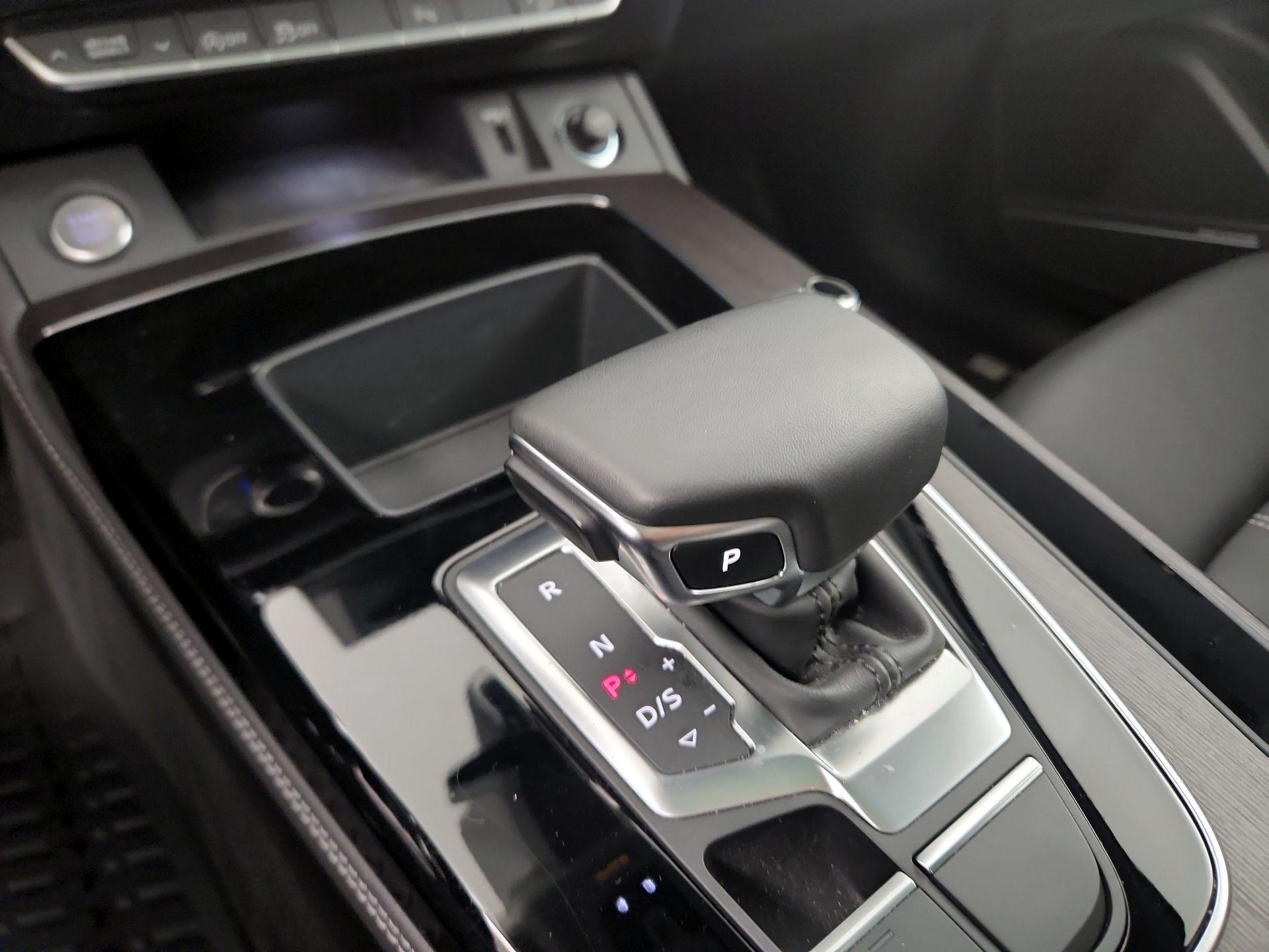 Thumbnail: 2022 Audi Q5 - 16