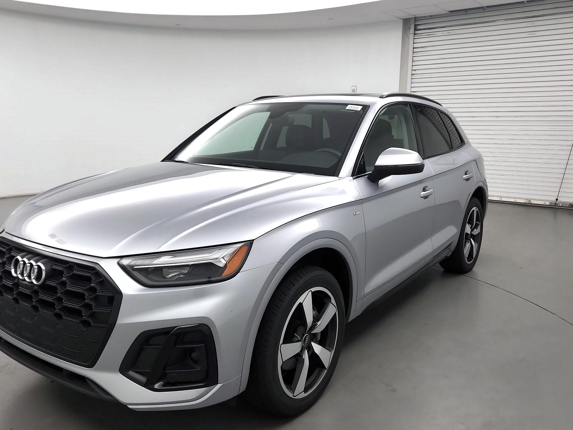 Thumbnail: 2022 Audi Q5 - 3