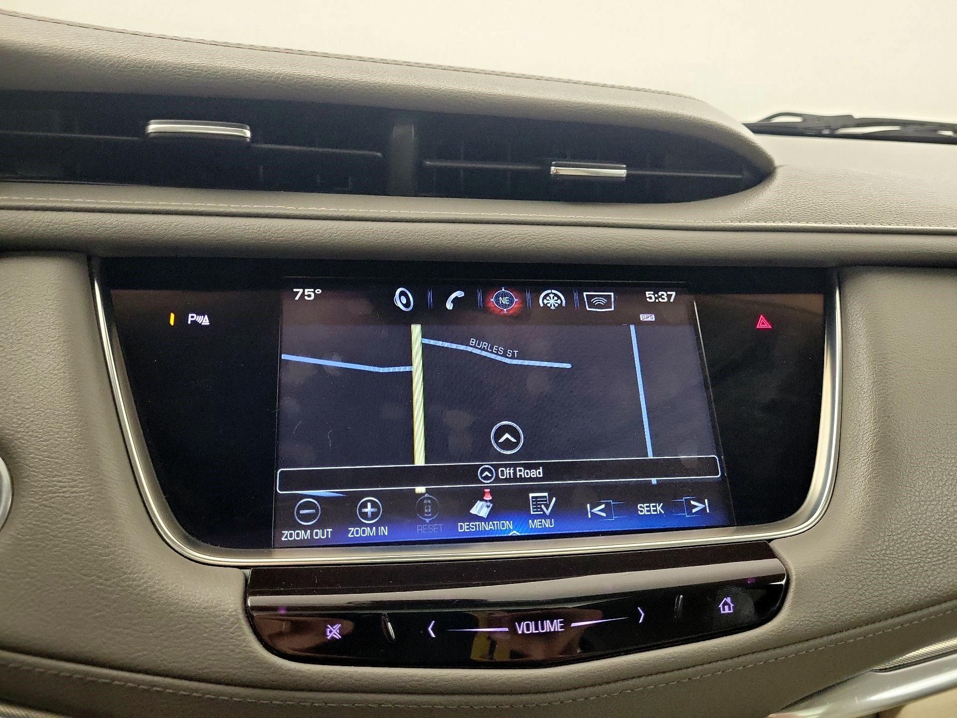 Thumbnail: 2017 Cadillac XT5 - 12