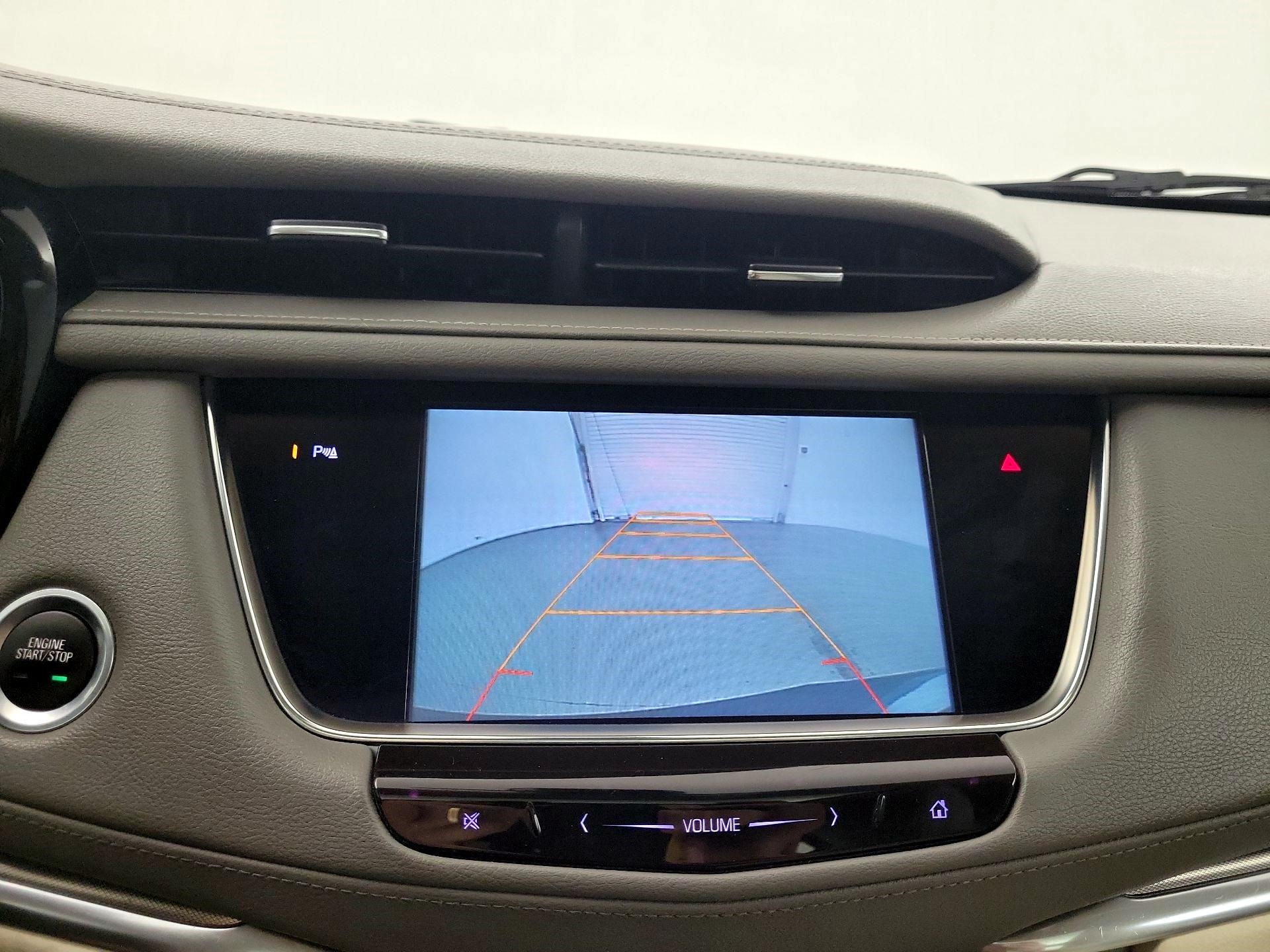 Thumbnail: 2017 Cadillac XT5 - 13