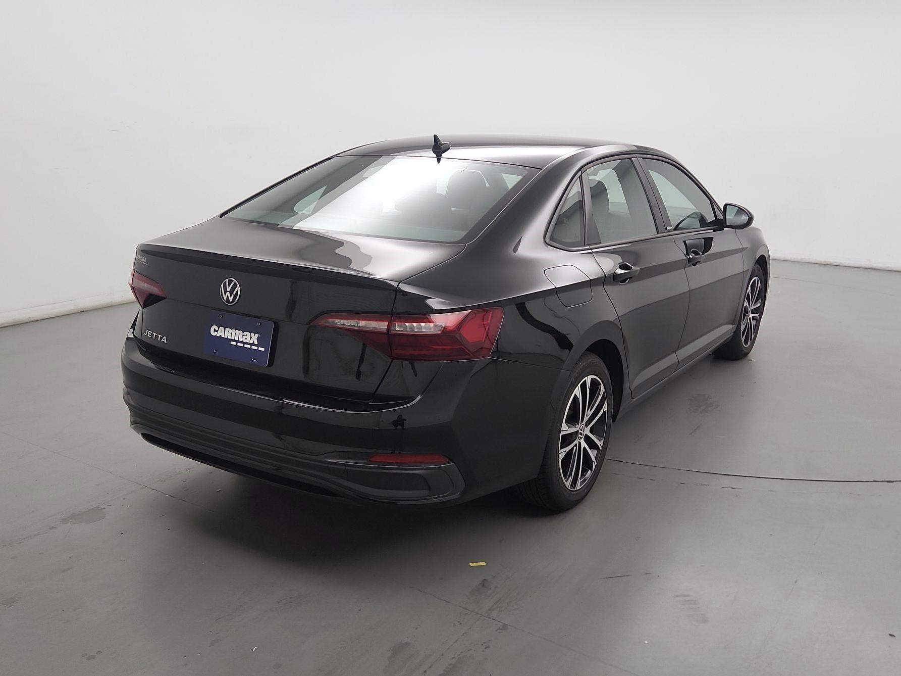 Thumbnail: 2024 Volkswagen Jetta - 5