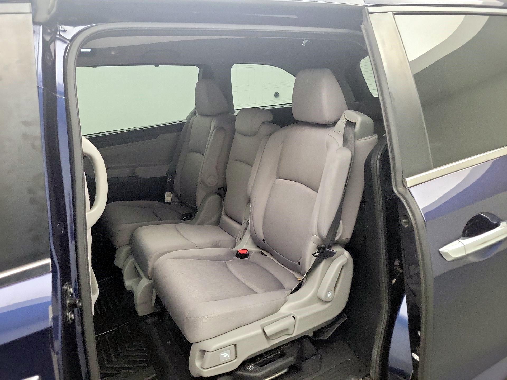 Thumbnail: 2019 Honda Odyssey - 17