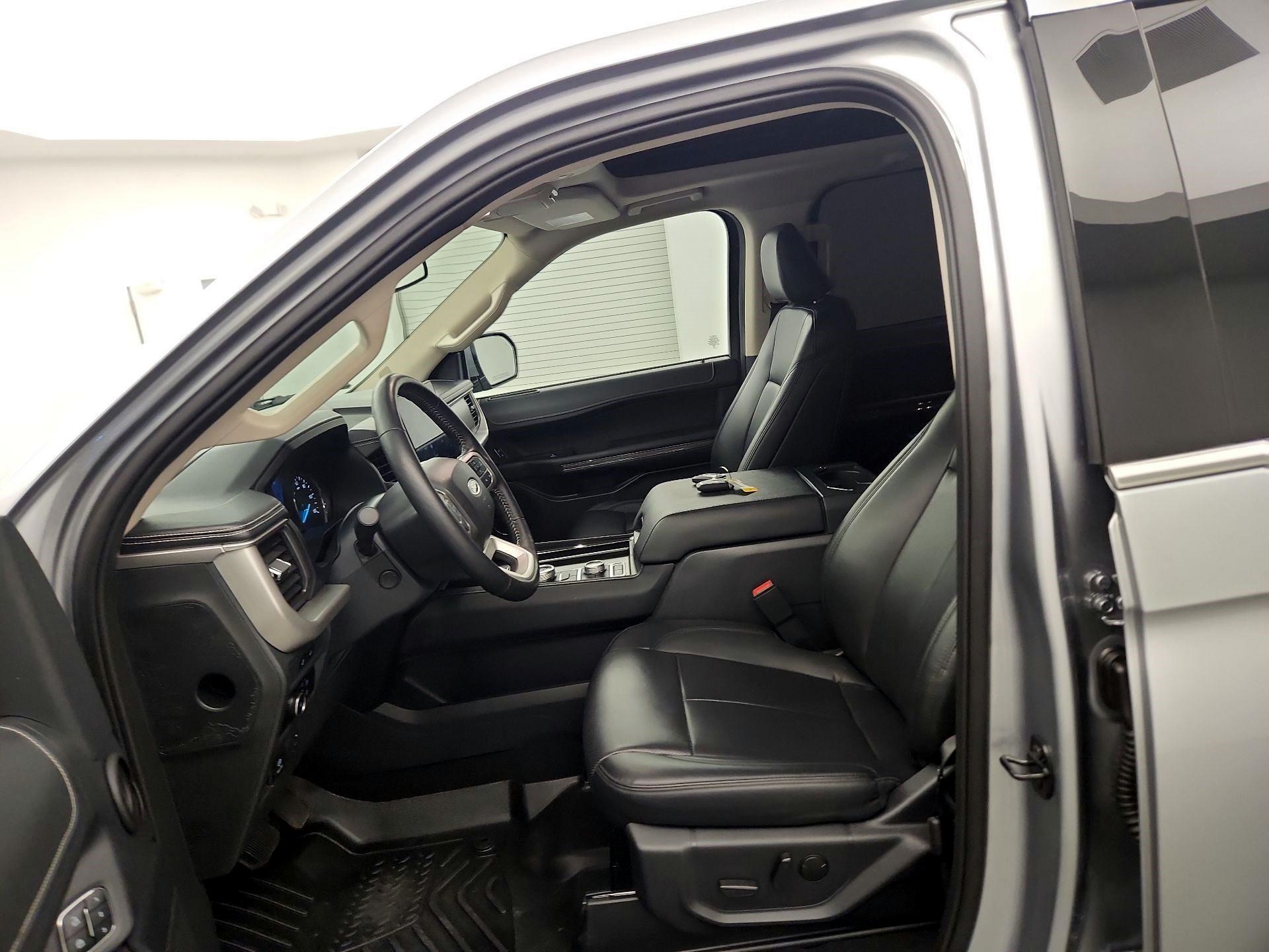 Thumbnail: 2024 Ford Expedition - 9