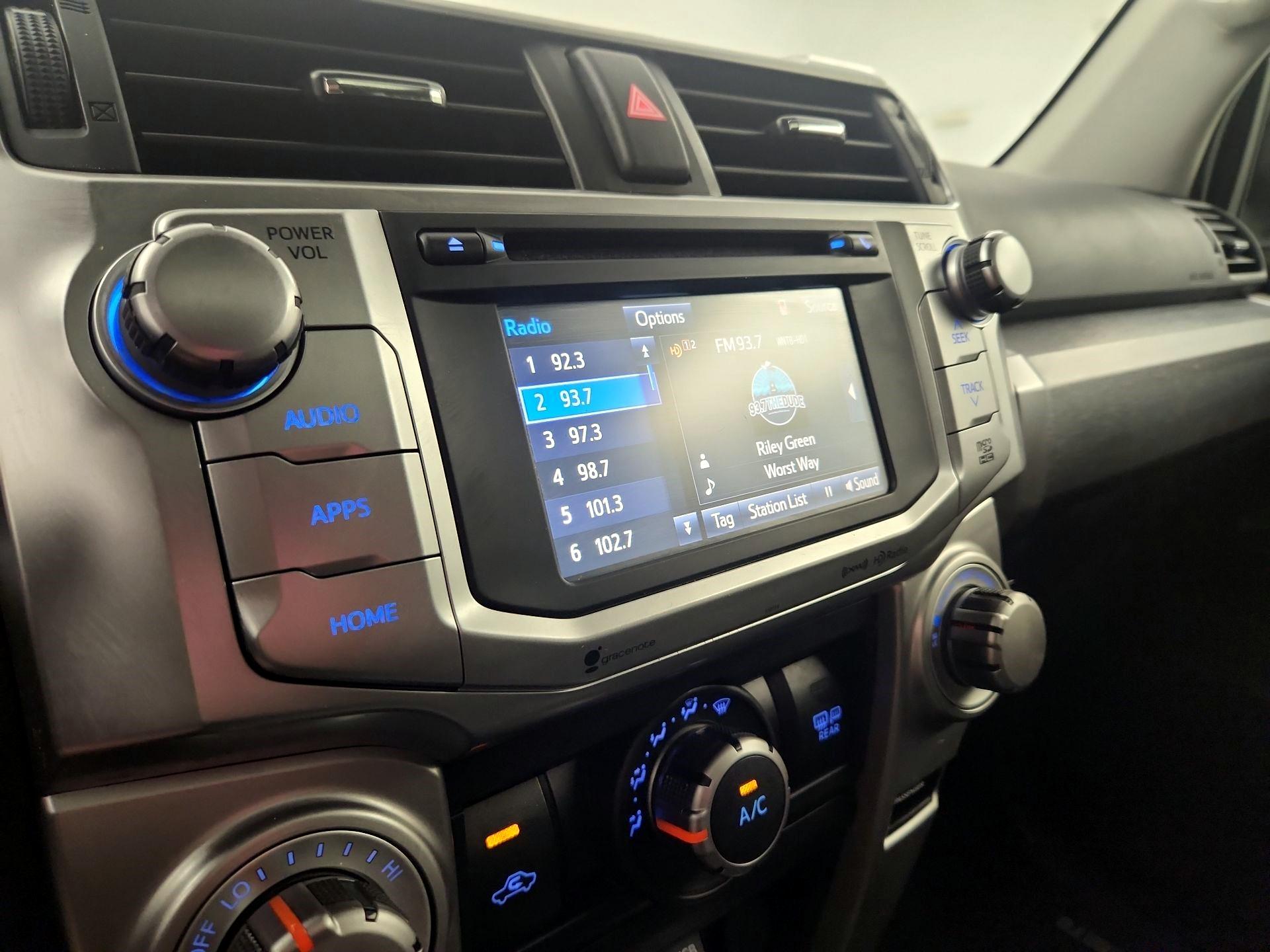 Thumbnail: 2017 Toyota 4Runner - 13