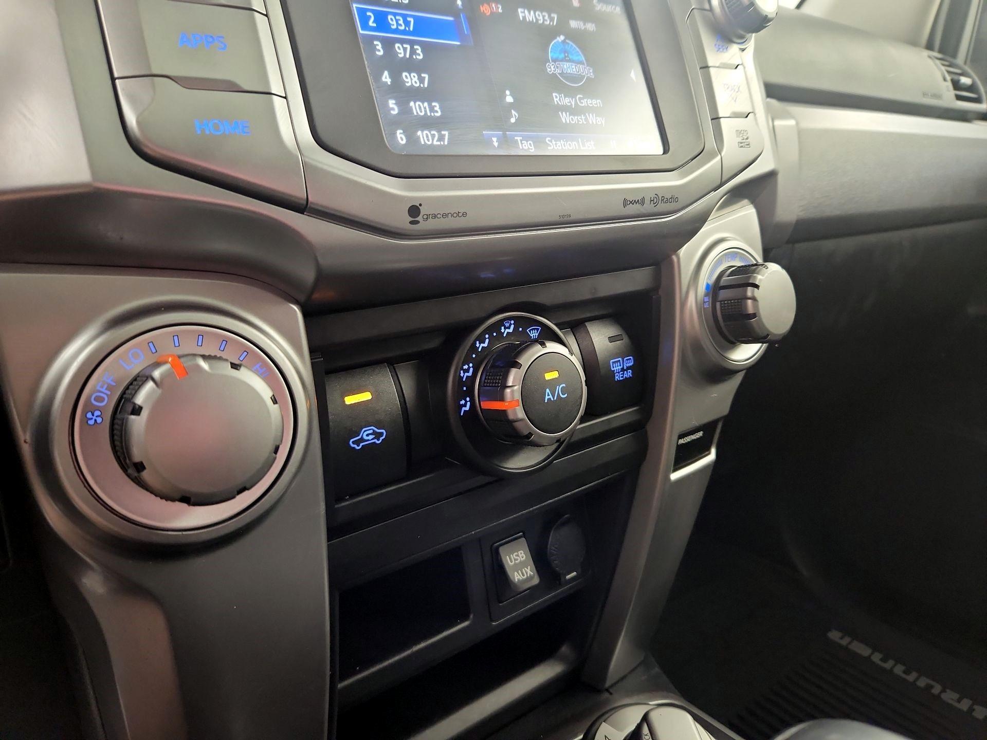 Thumbnail: 2017 Toyota 4Runner - 14