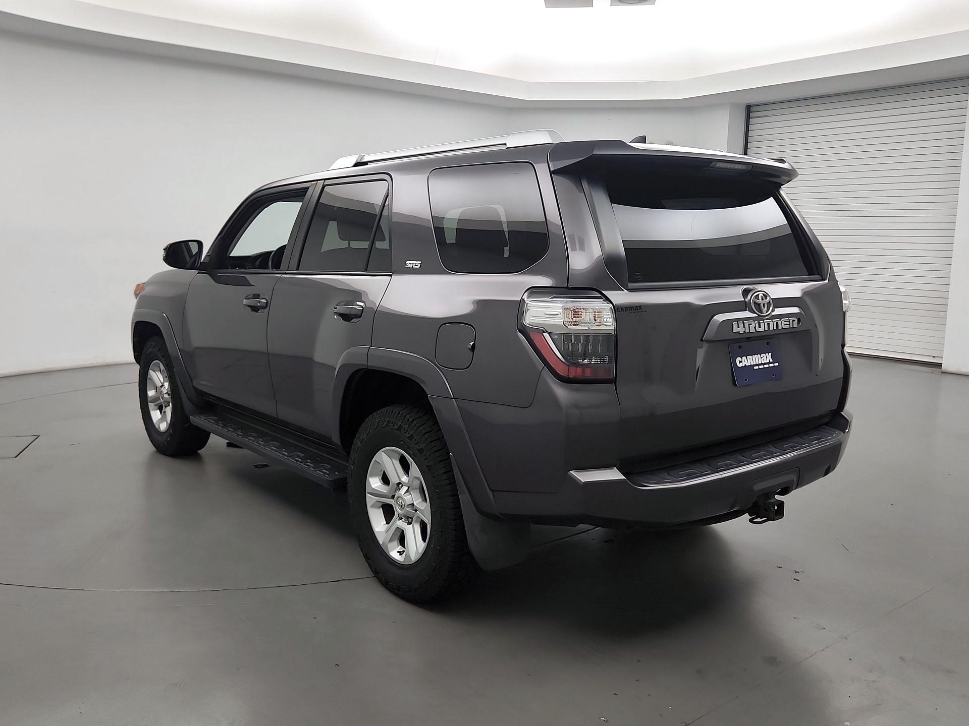 Thumbnail: 2017 Toyota 4Runner - 7
