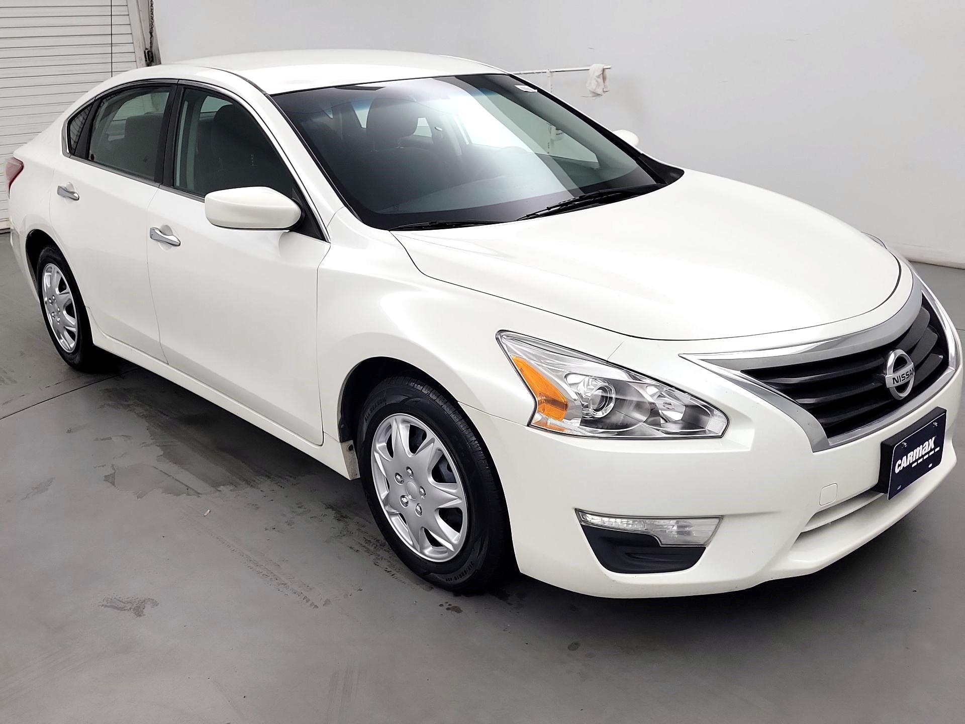 Thumbnail: 2014 Nissan Altima - 1