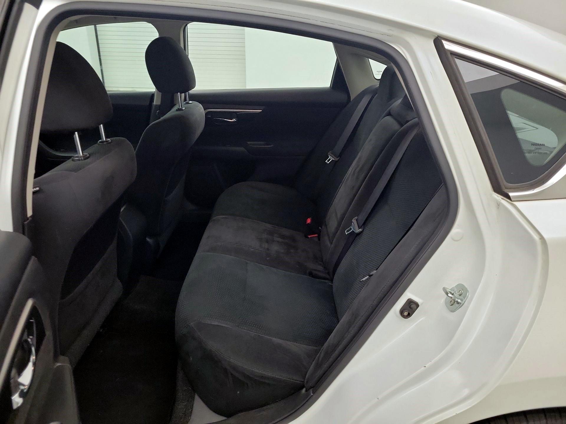 Thumbnail: 2014 Nissan Altima - 17