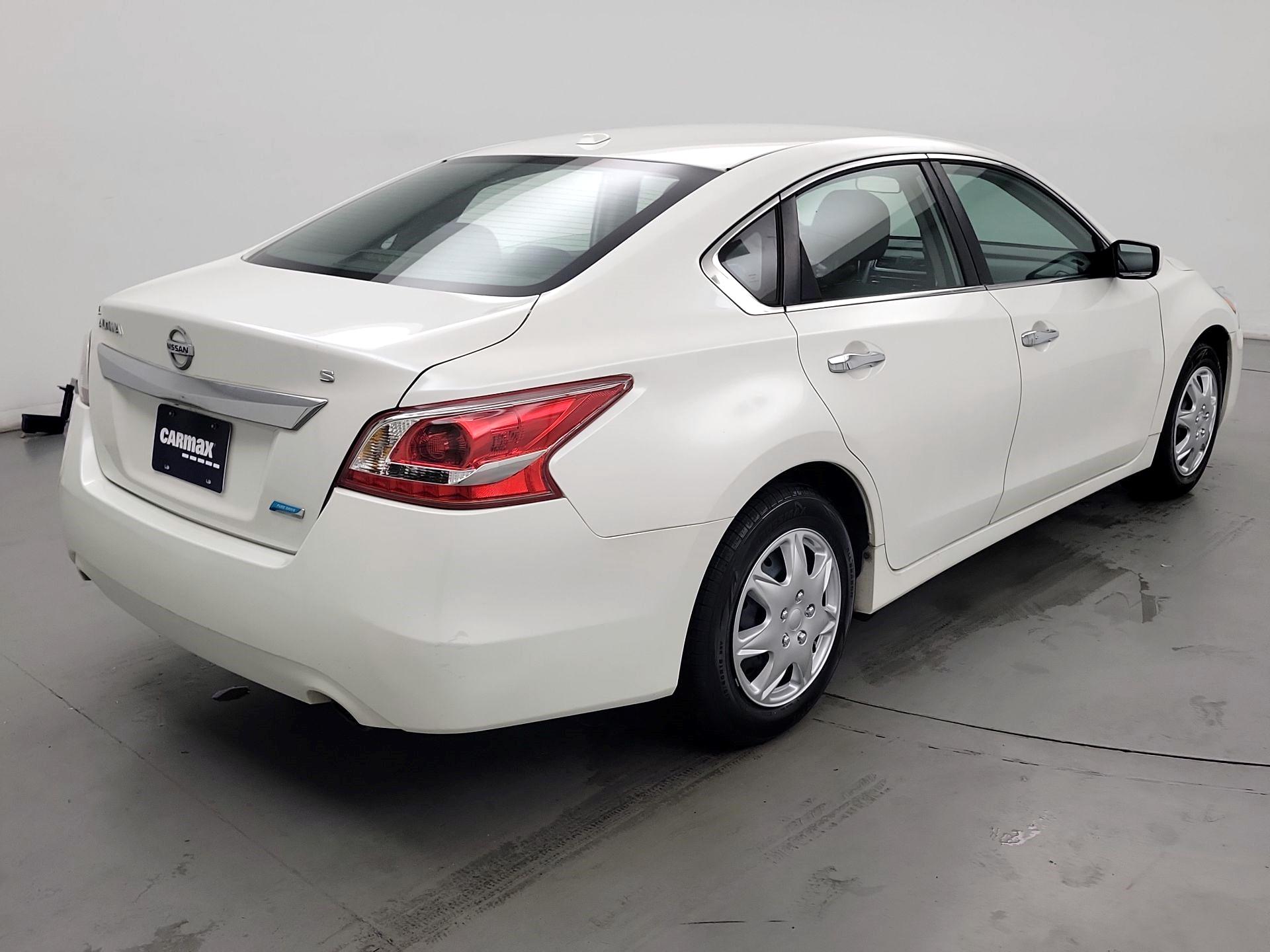 Thumbnail: 2014 Nissan Altima - 5
