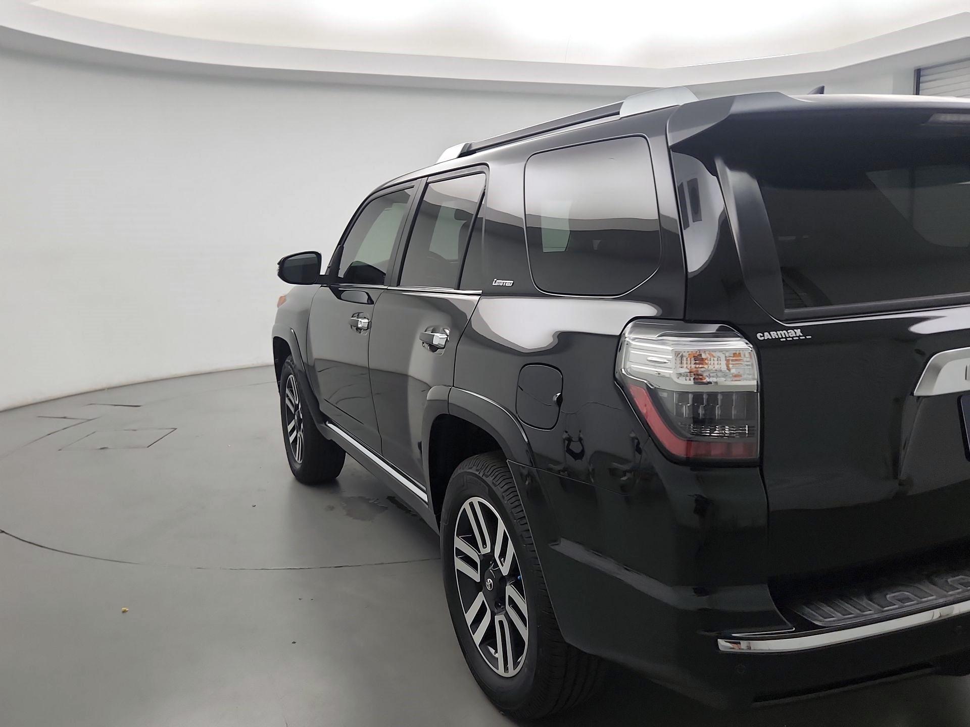Thumbnail: 2015 Toyota 4Runner - 7