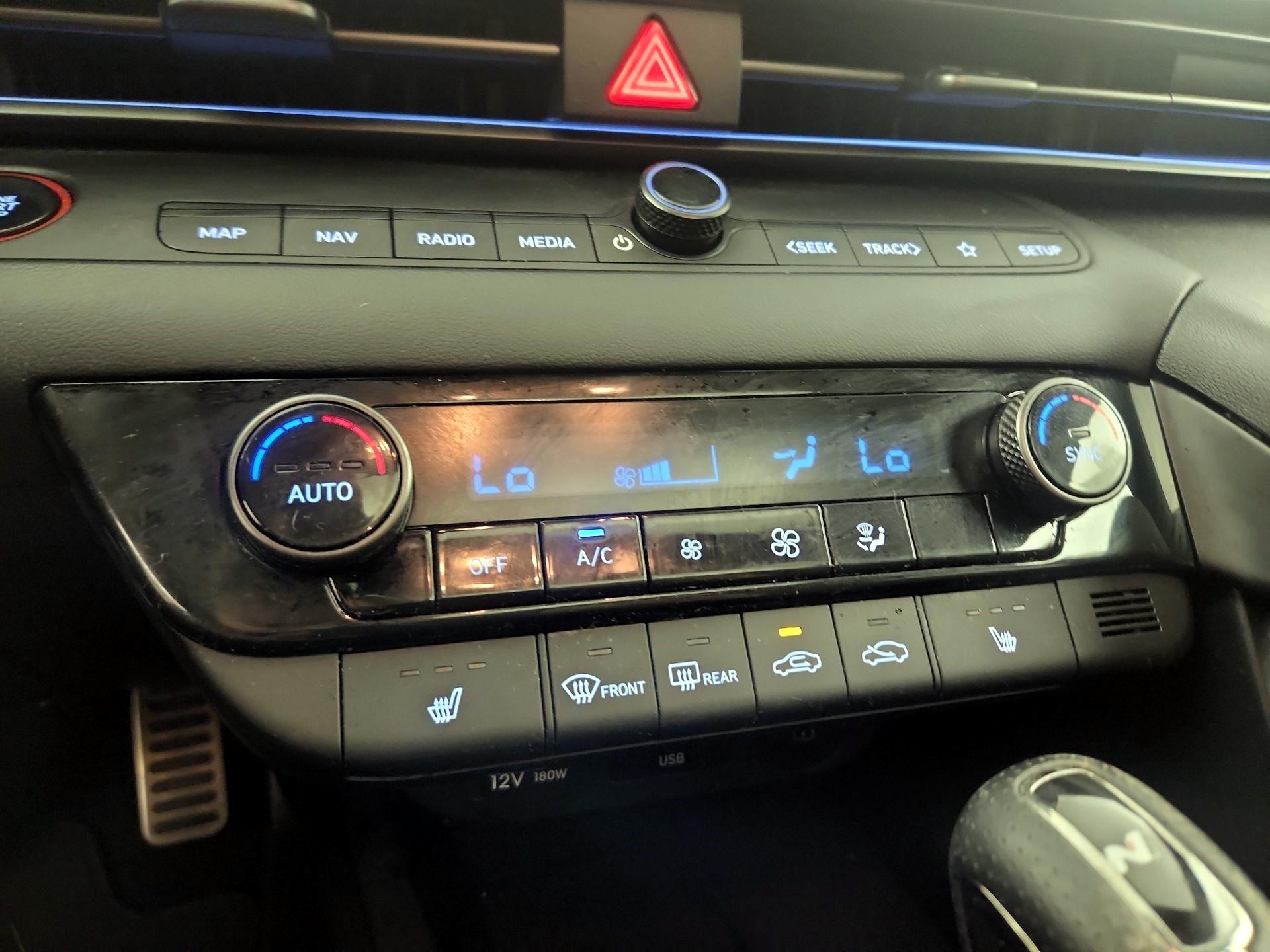 Thumbnail: 2024 Hyundai Elantra - 15