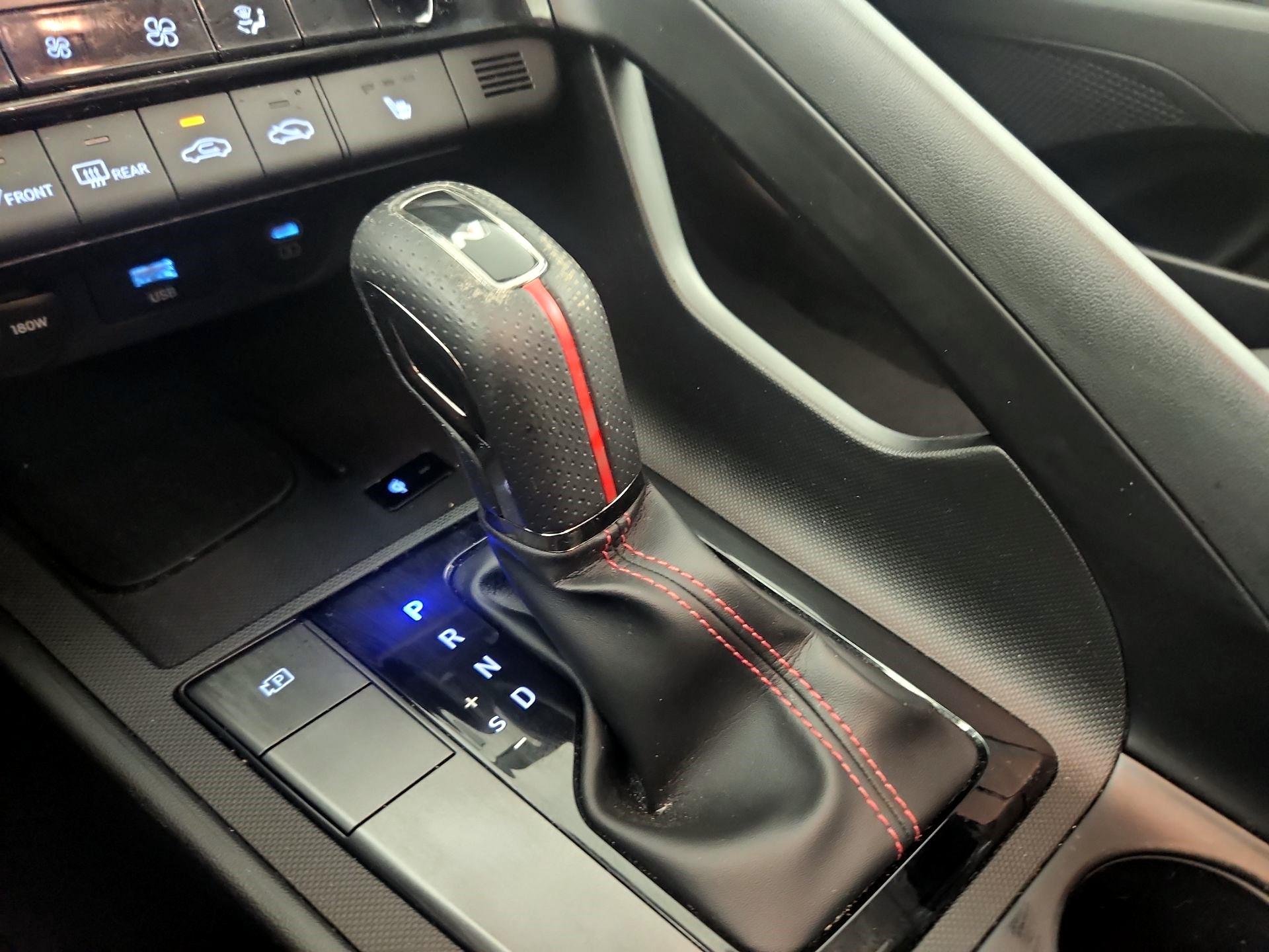 Thumbnail: 2024 Hyundai Elantra - 16