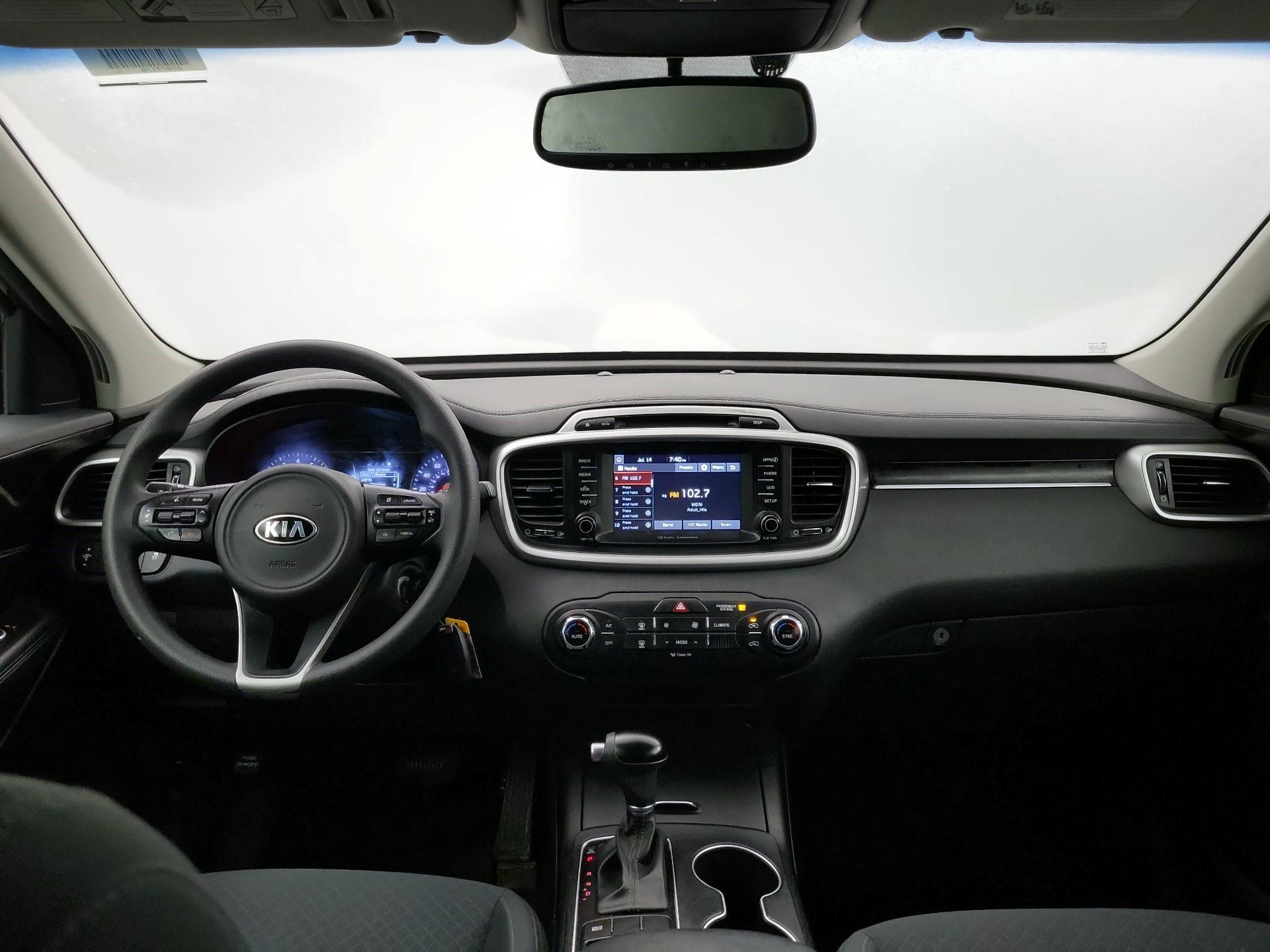 Thumbnail: 2018 Kia Sorento - 8