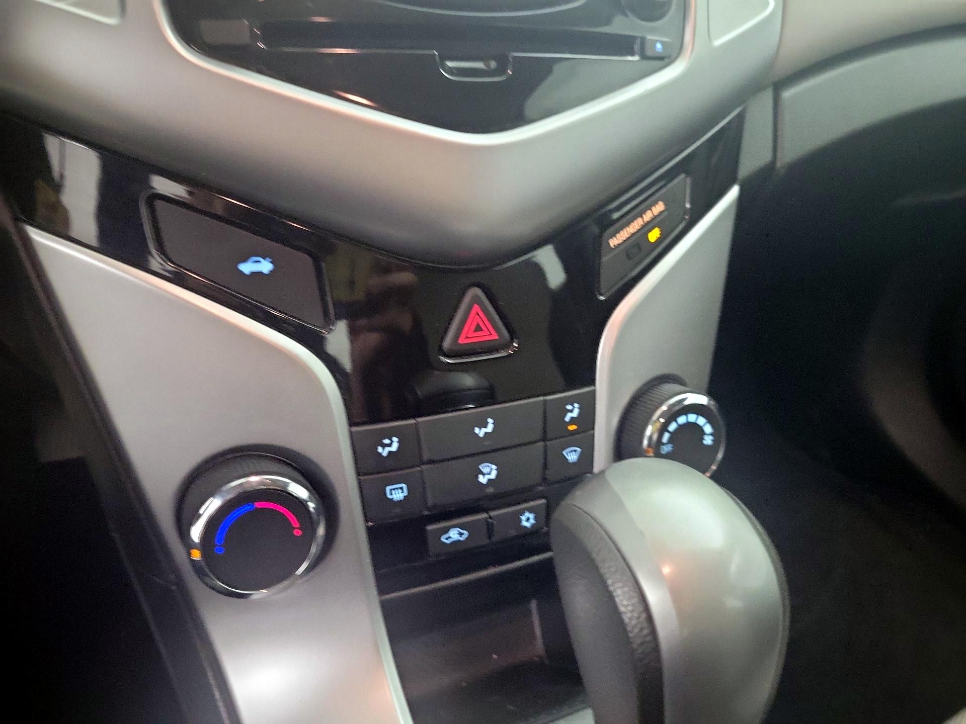 Thumbnail: 2016 Chevrolet Cruze - 15