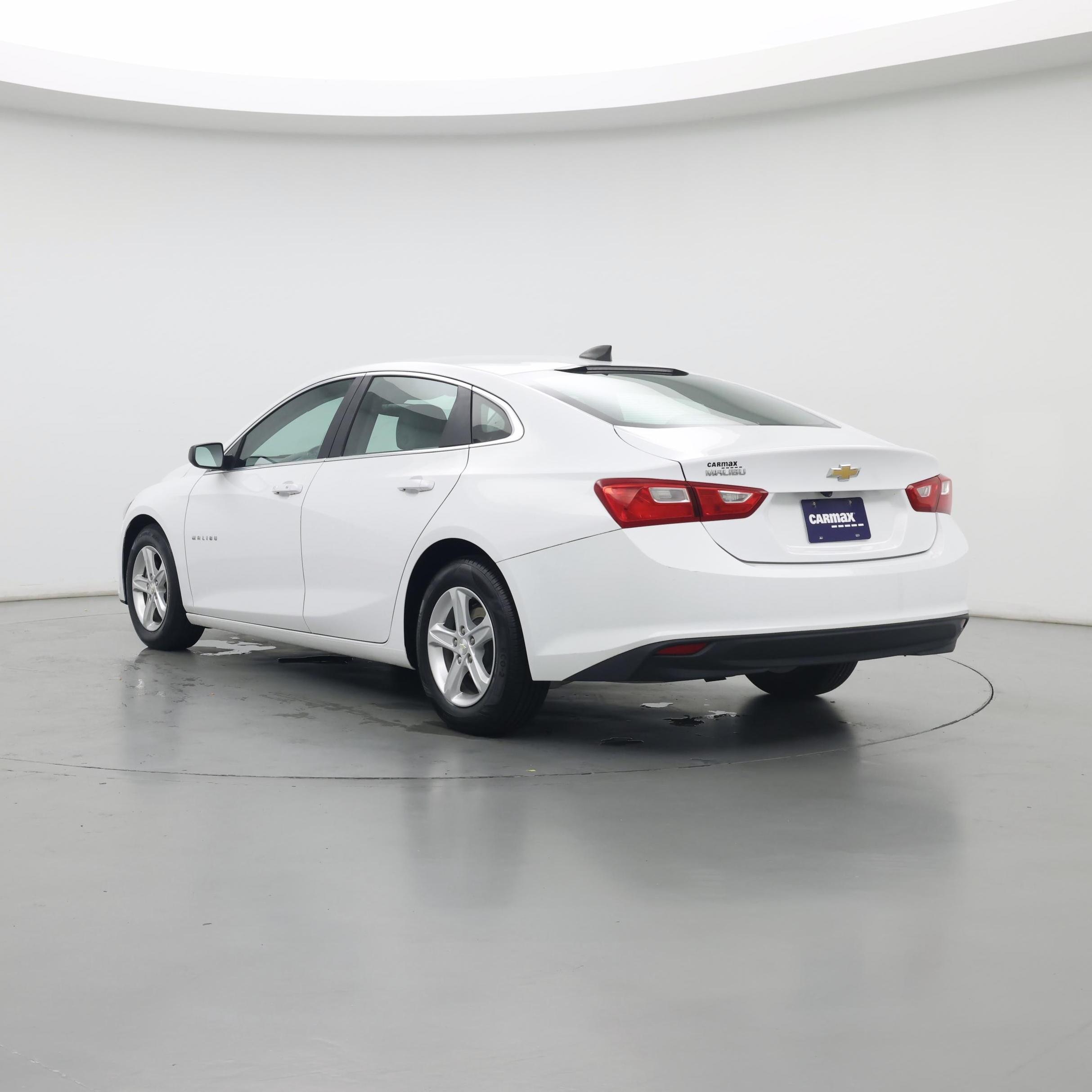 Thumbnail: 2019 Chevrolet Malibu - 2