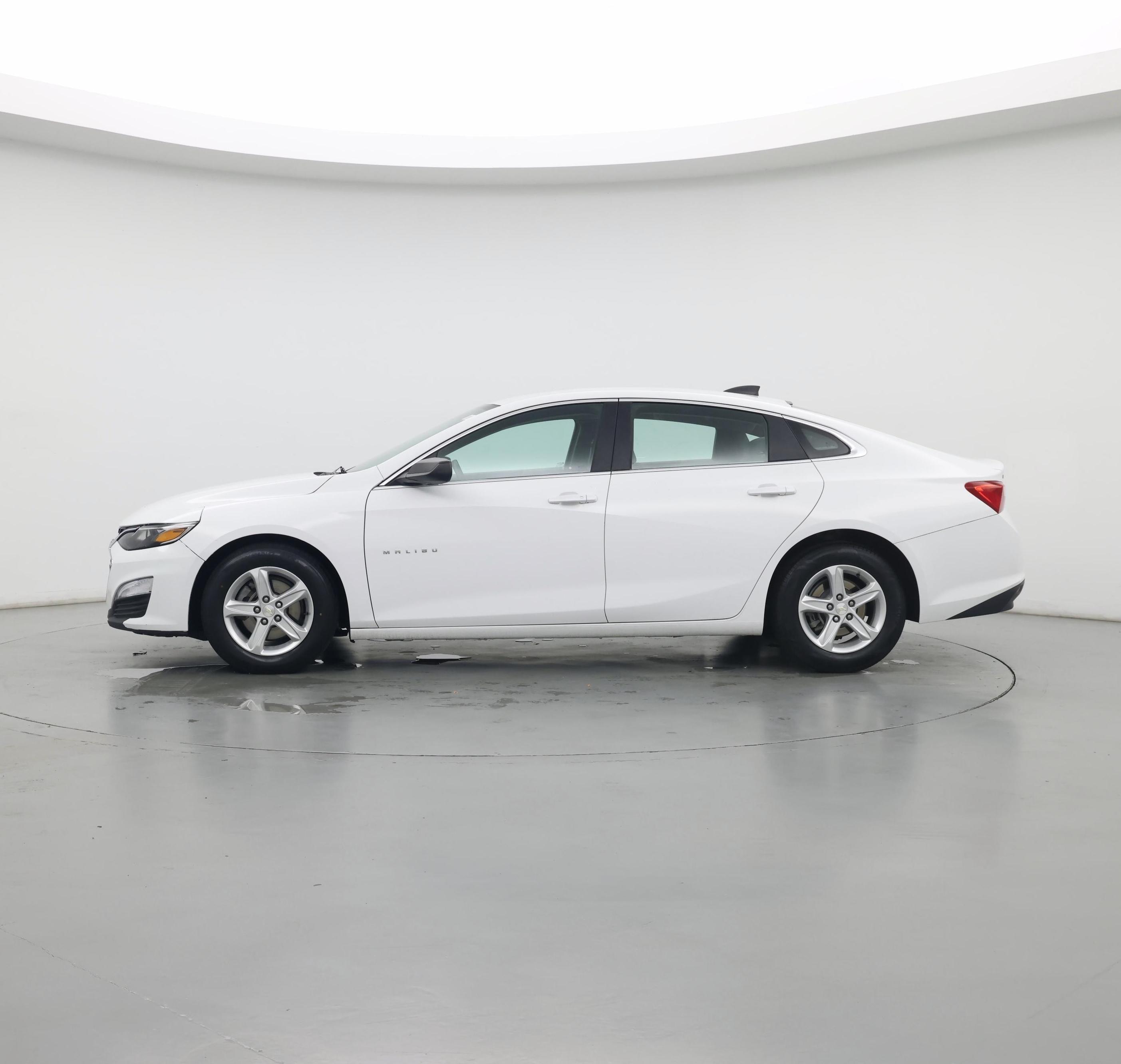 Thumbnail: 2019 Chevrolet Malibu - 3