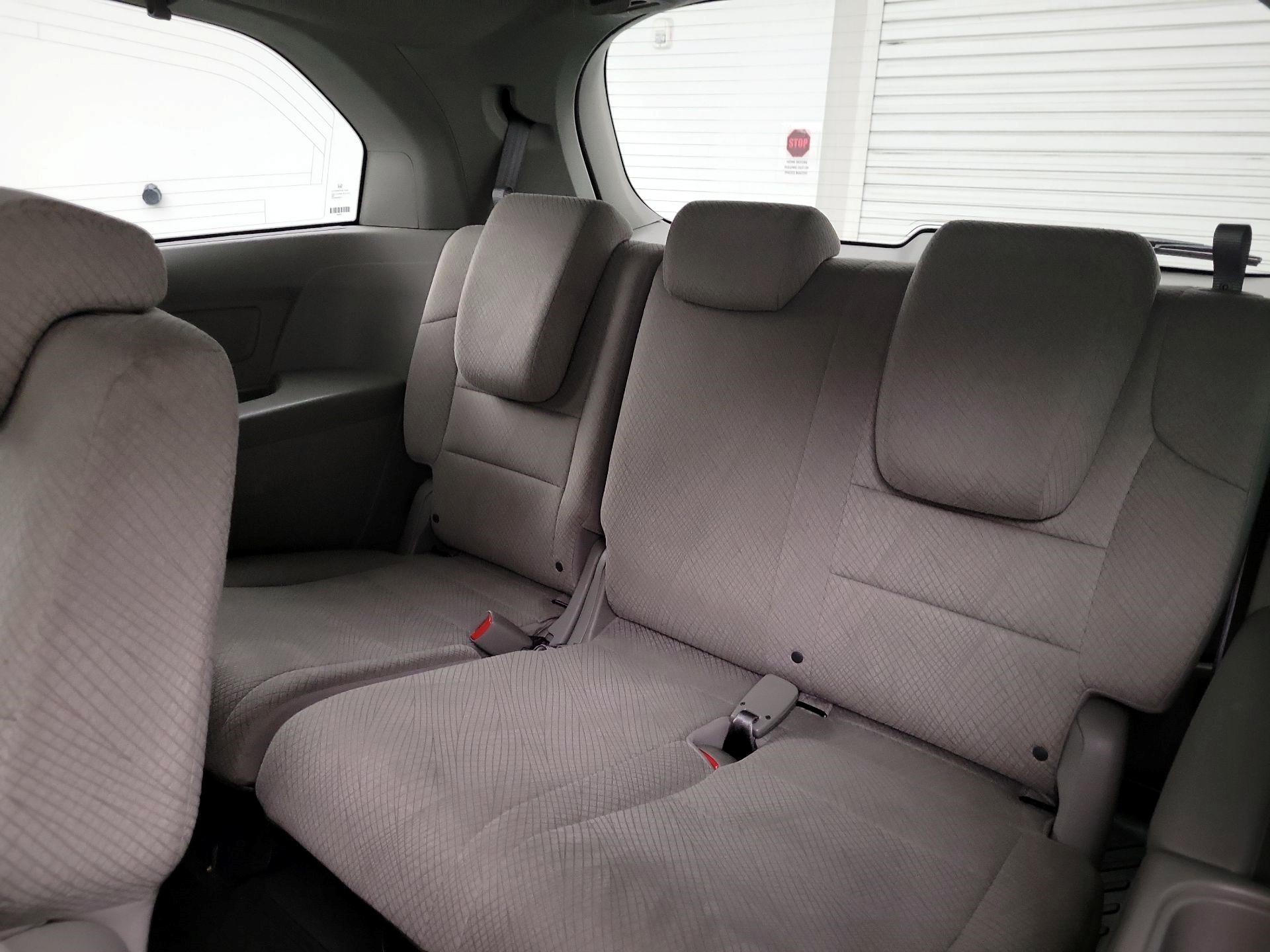 Thumbnail: 2017 Honda Odyssey - 18