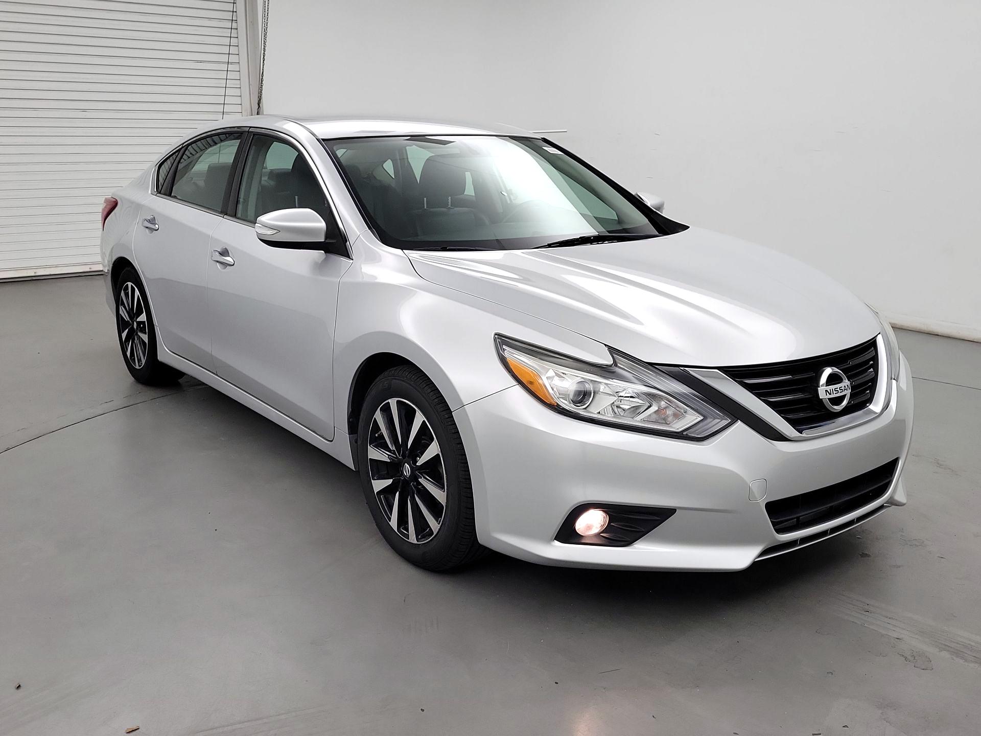 Thumbnail: 2018 Nissan Altima - 1