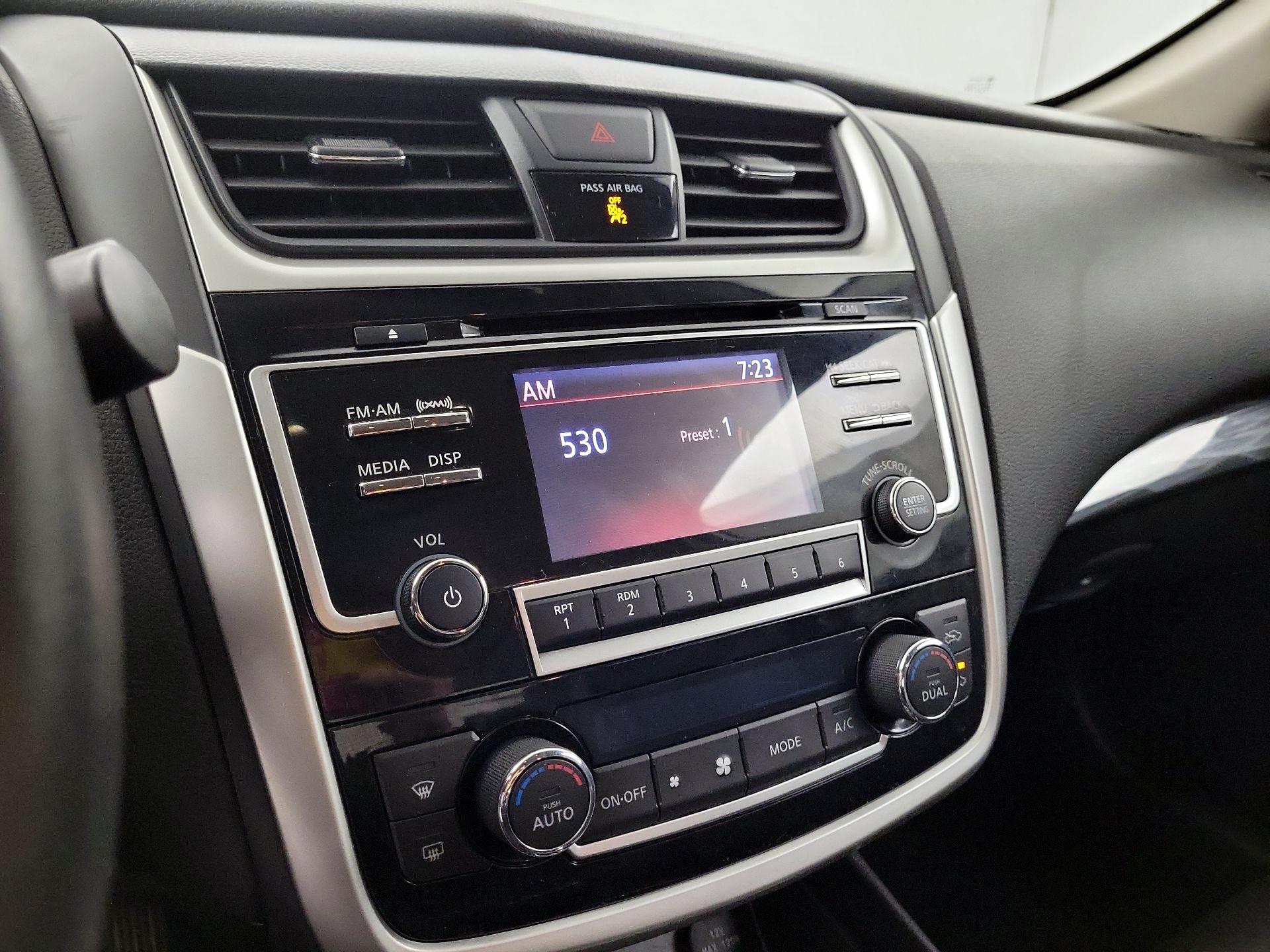 Thumbnail: 2018 Nissan Altima - 13