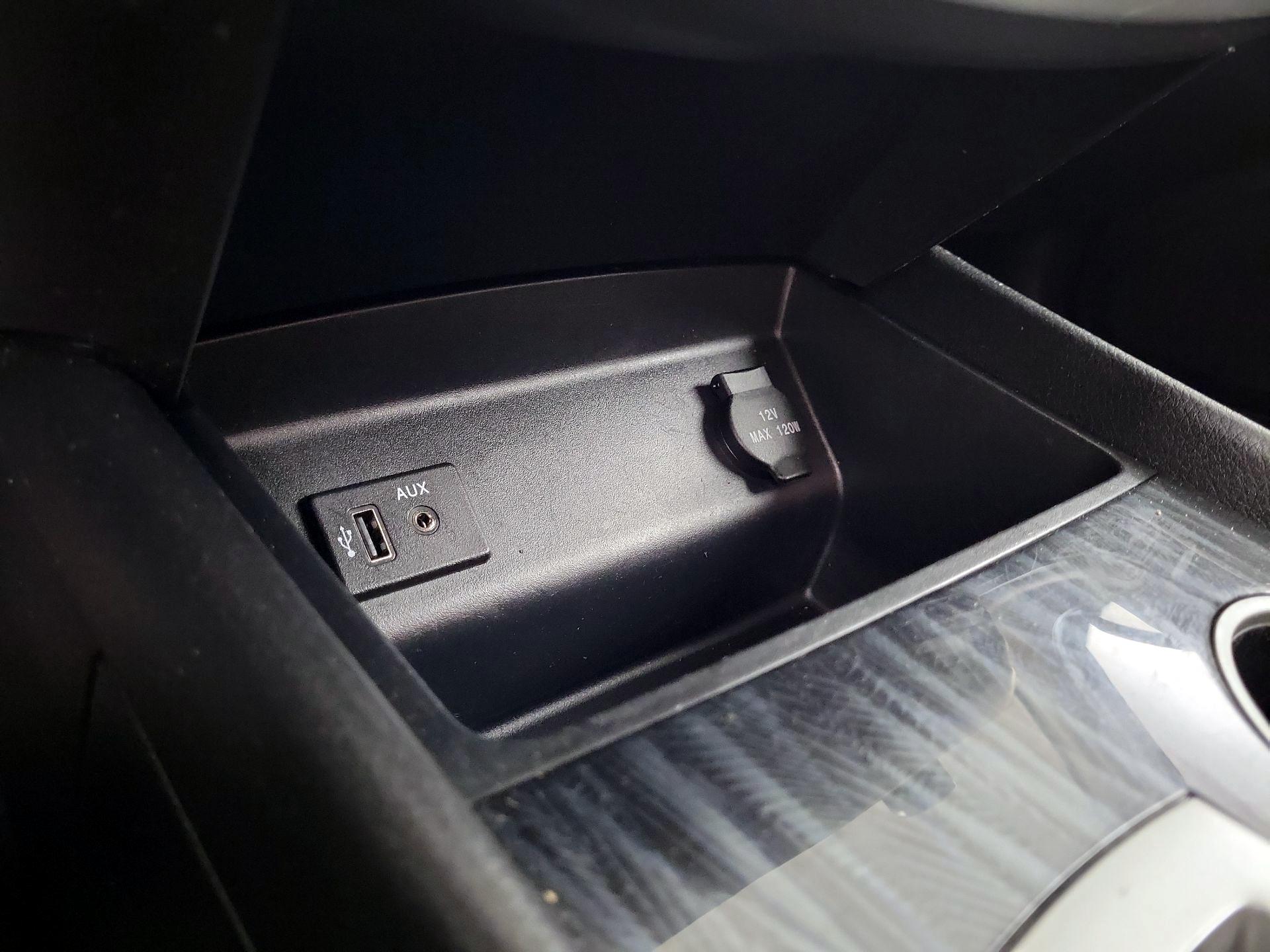 Thumbnail: 2018 Nissan Altima - 16