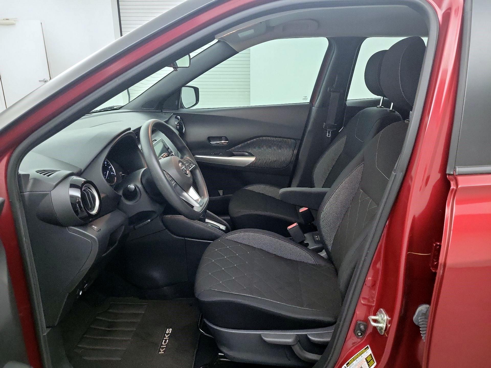 Thumbnail: 2019 Nissan Kicks - 9