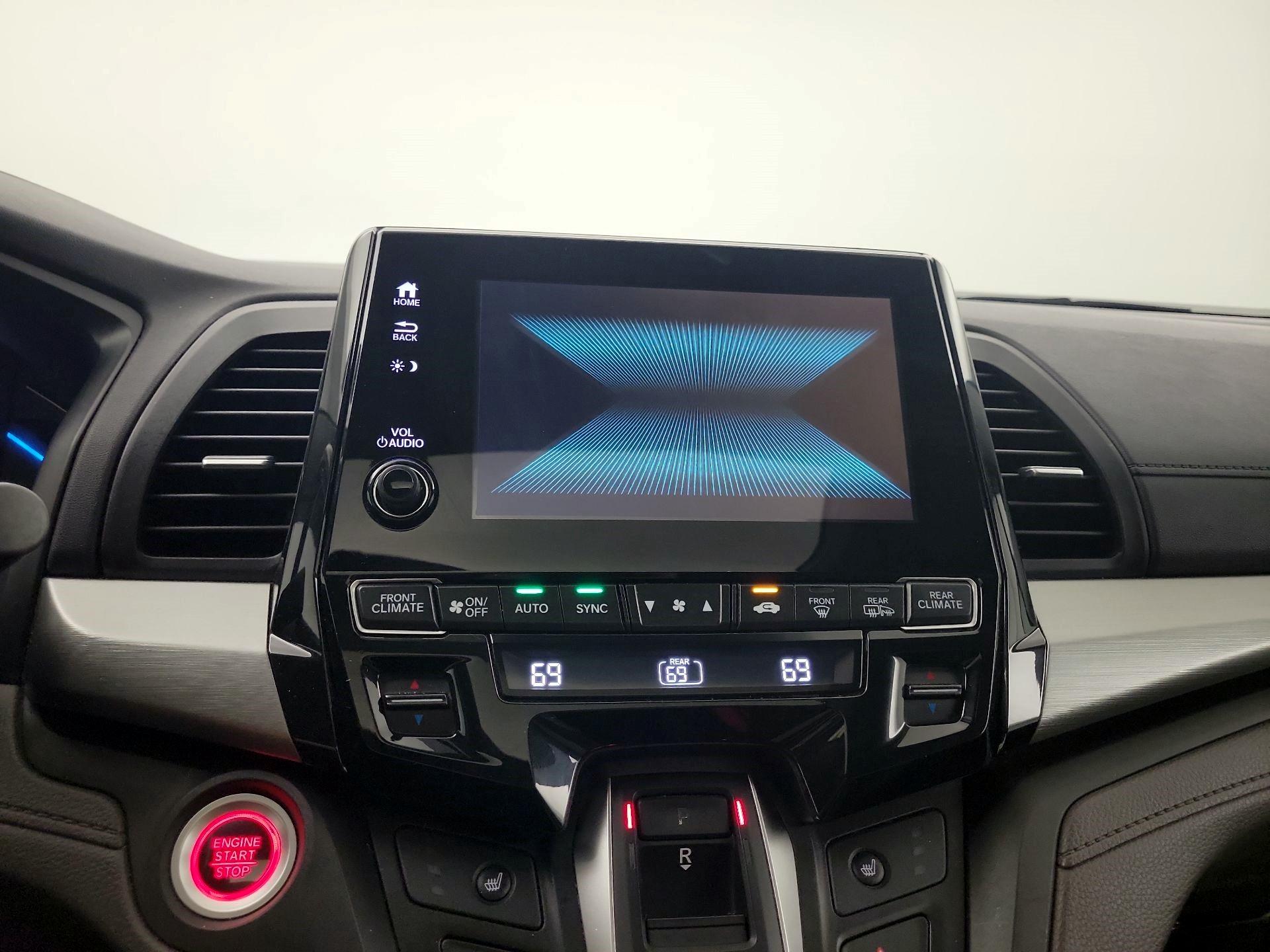 Thumbnail: 2019 Honda Odyssey - 15